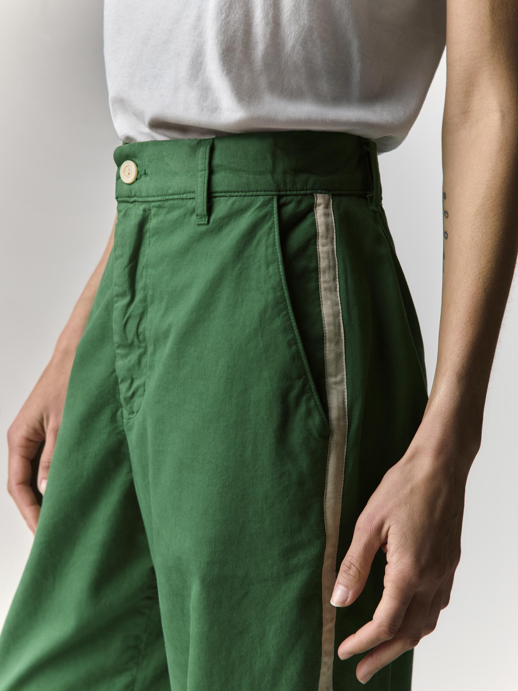 baker striped trouser in kelly green - Image 8