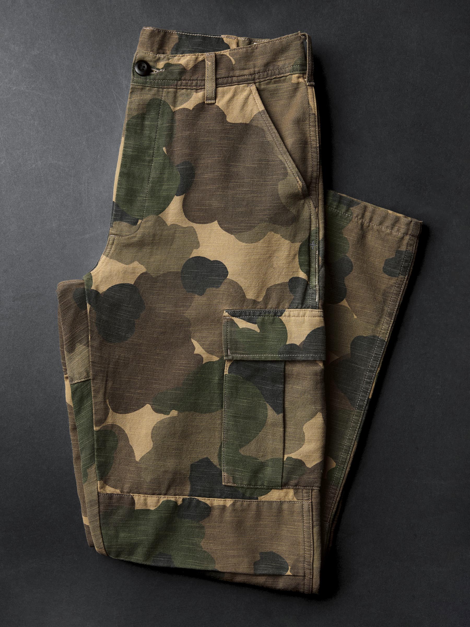 camp pant in painted camo - Image 2