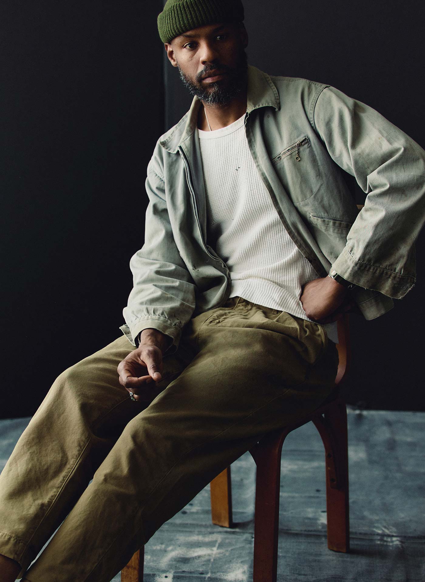 campbell pleated chino in field tan - Image 5