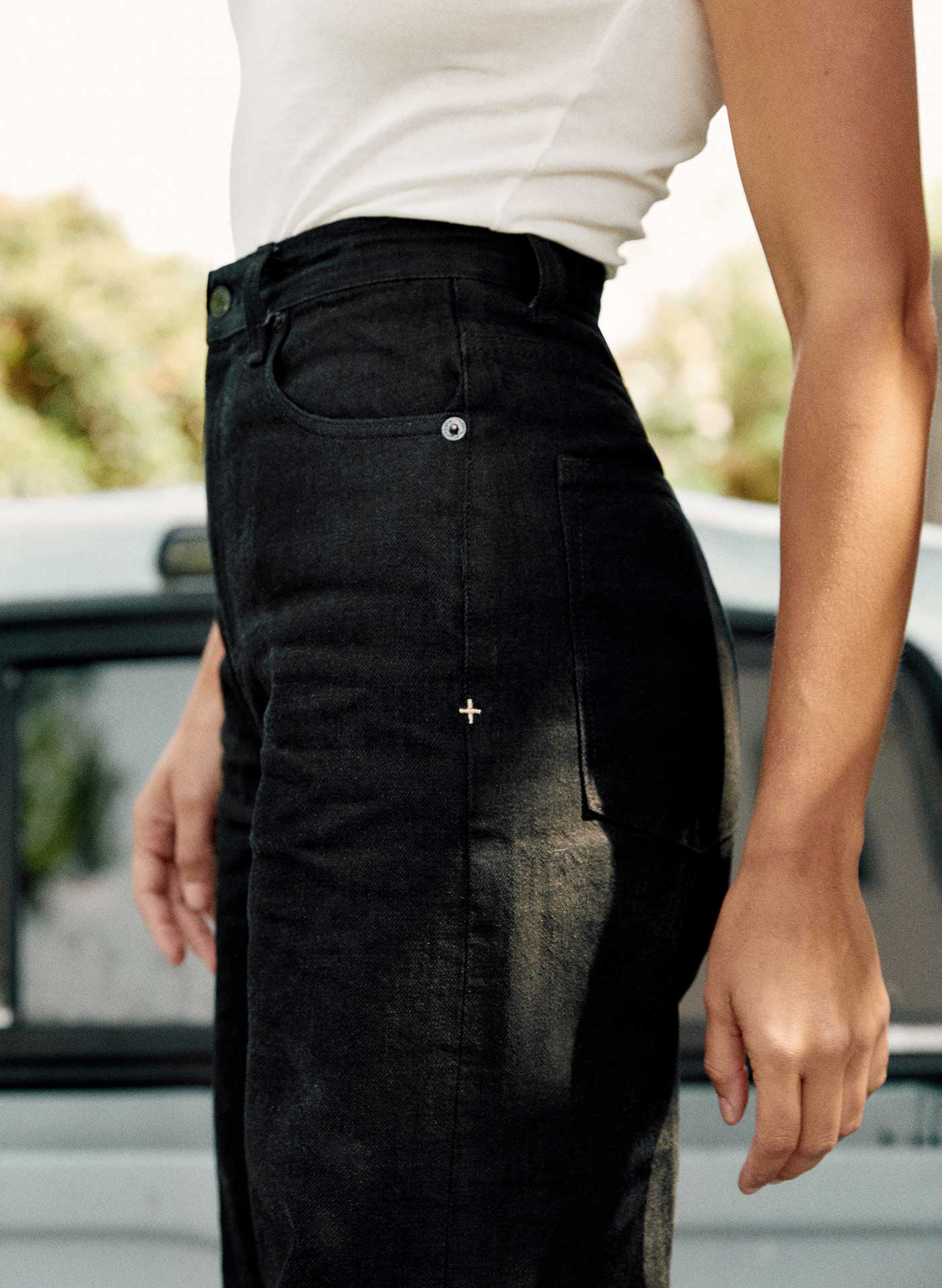 catherine black selvage rinse - Image 5