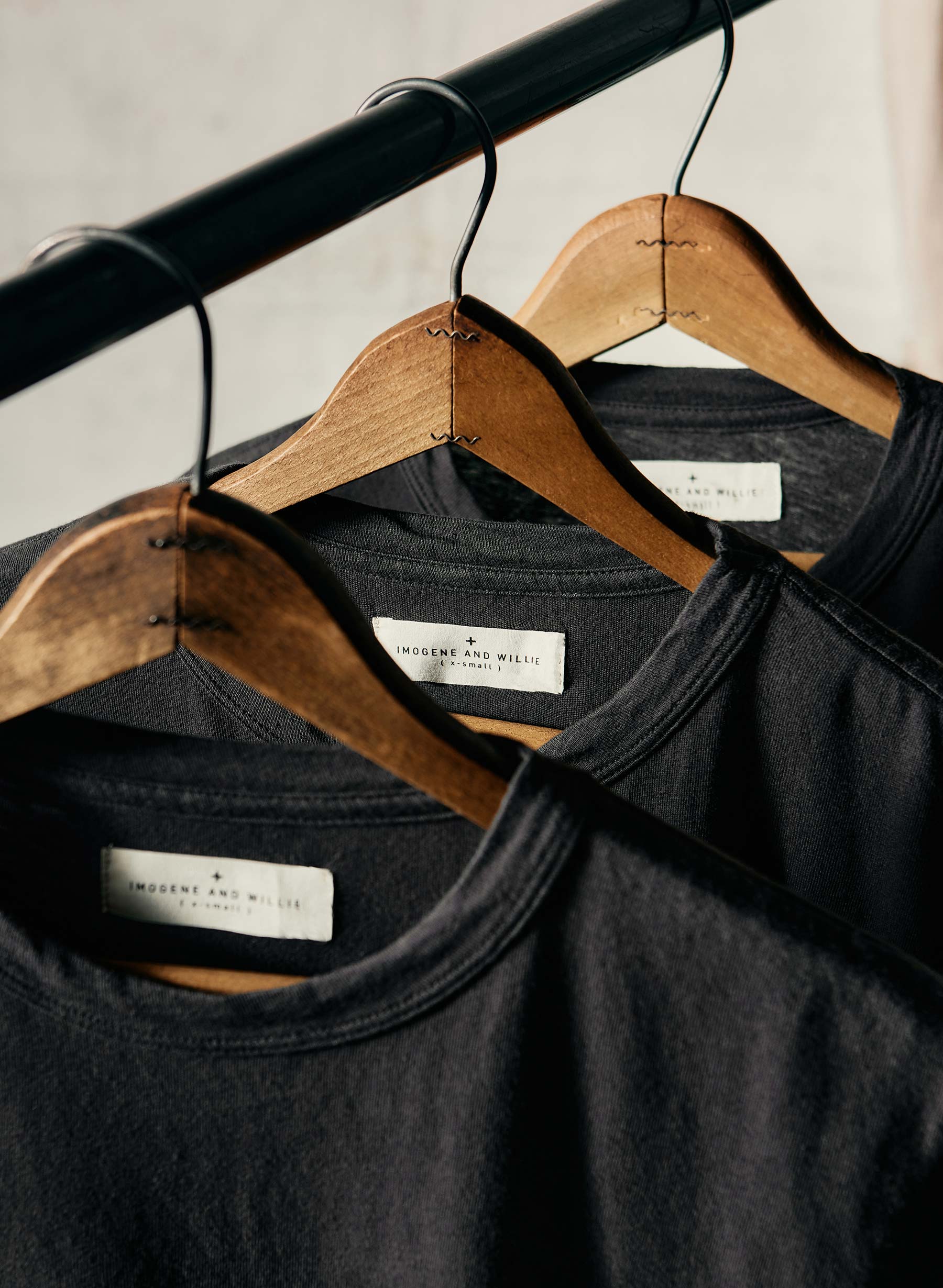 classic knit faded black crew - Image 8