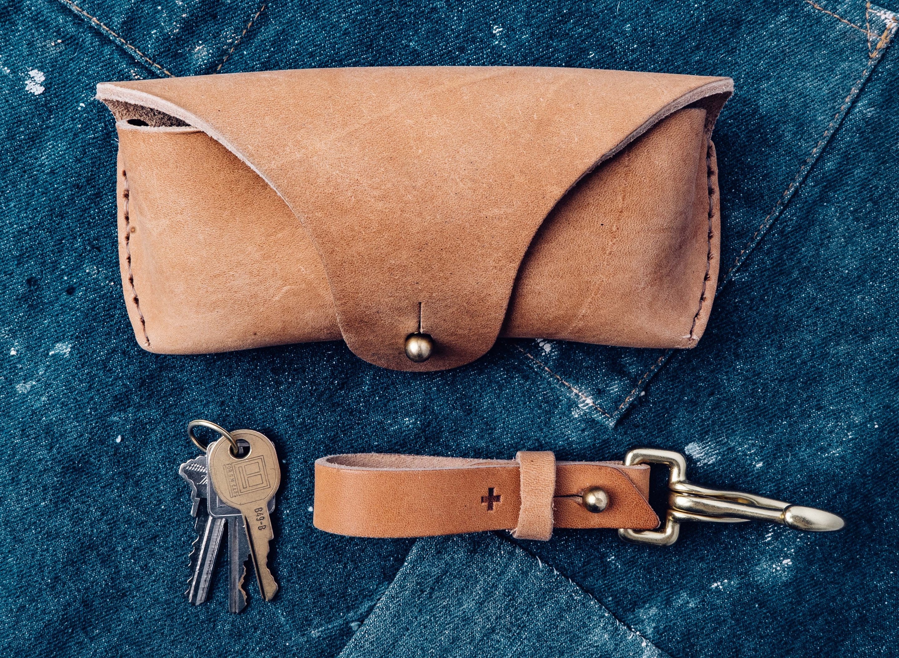 emil erwin x i+w keychain in natural - Image 3