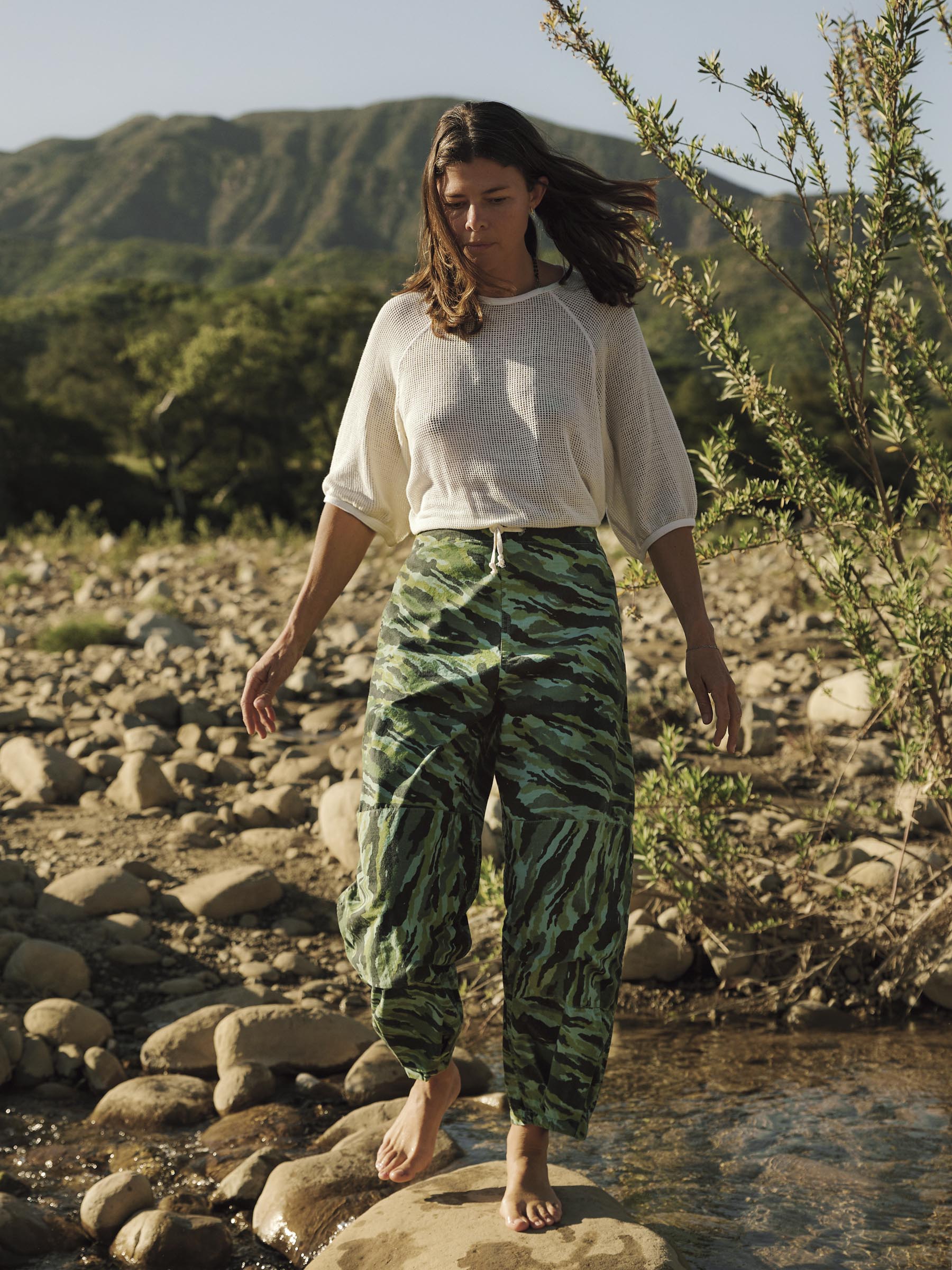 flight pant in brushstroke camo - Image 3