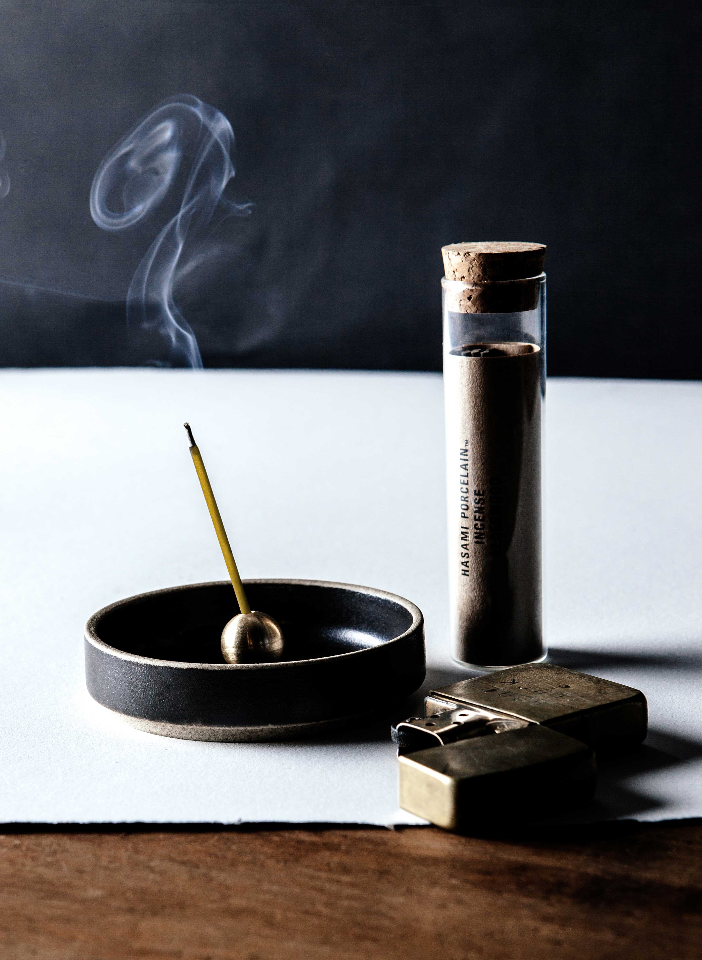 hasami incense holder set with sandalwood - Image 3