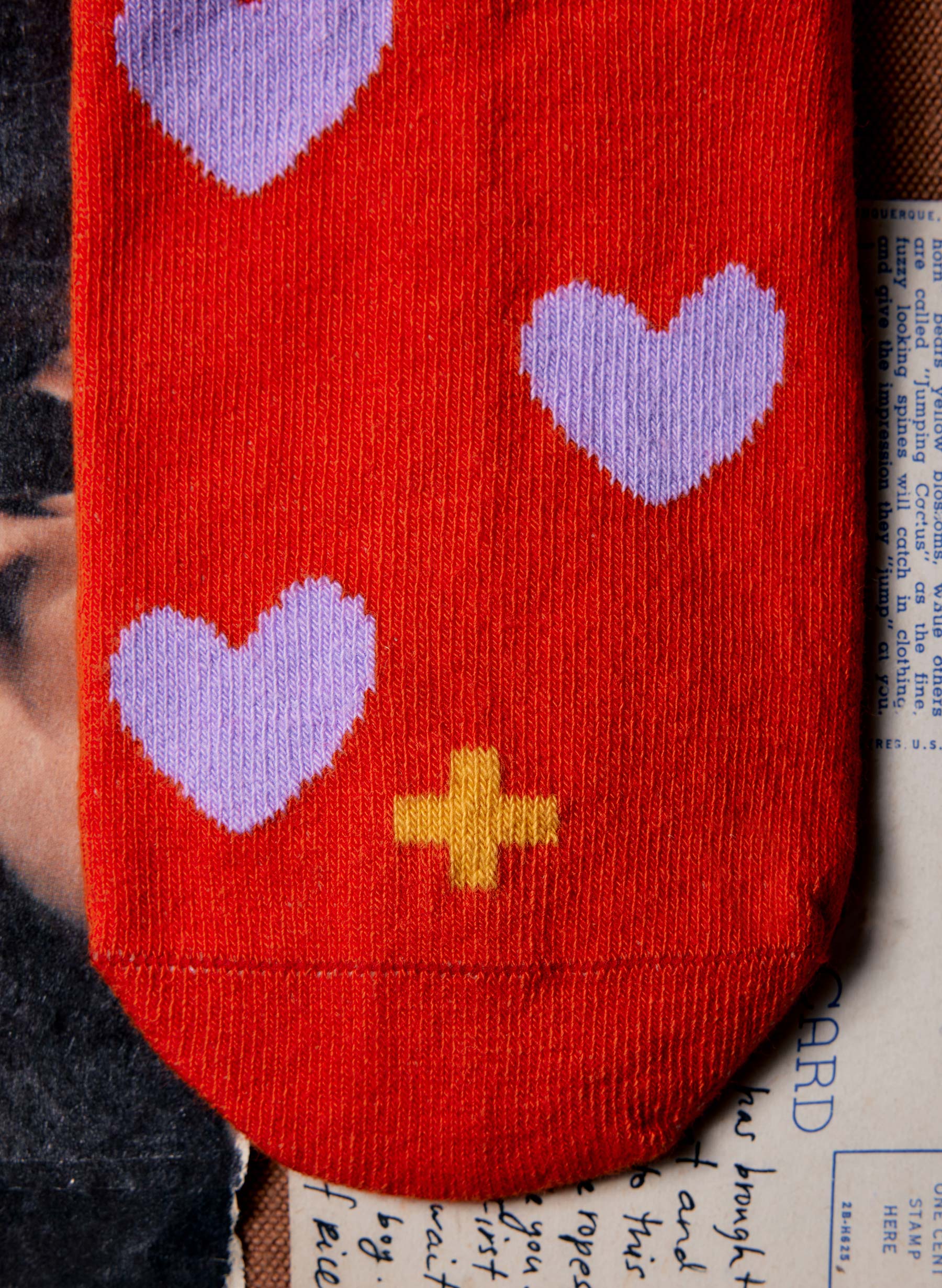 heart sock in poppy - Image 4