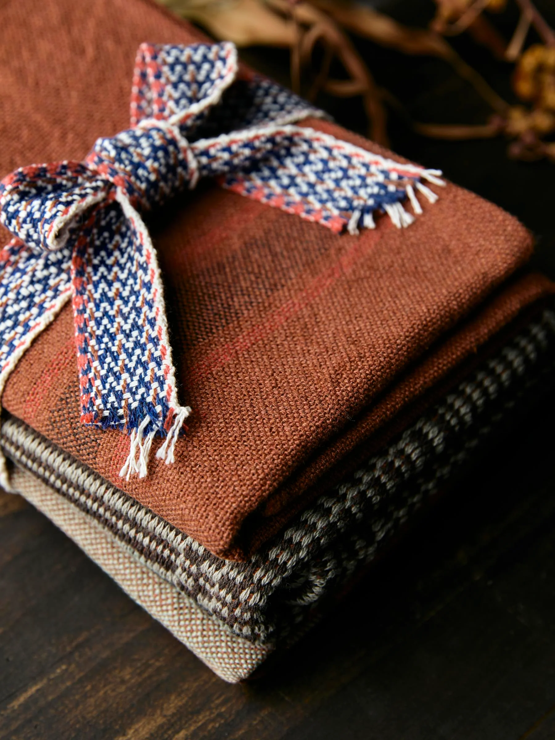 i+w x family heirloom weavers hand towel pack 04 - Image 4