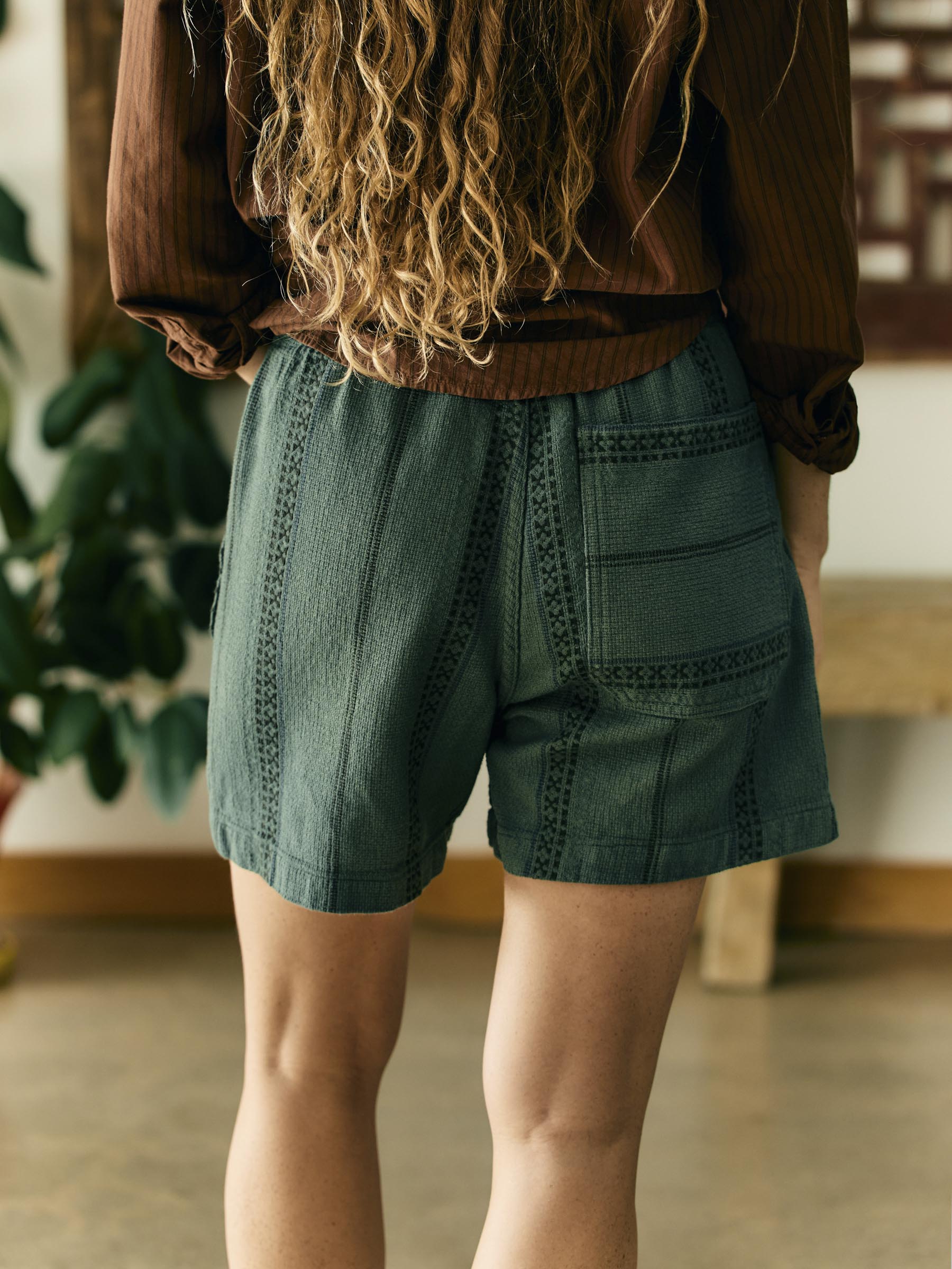 lagos lounge short in spruce - Image 5