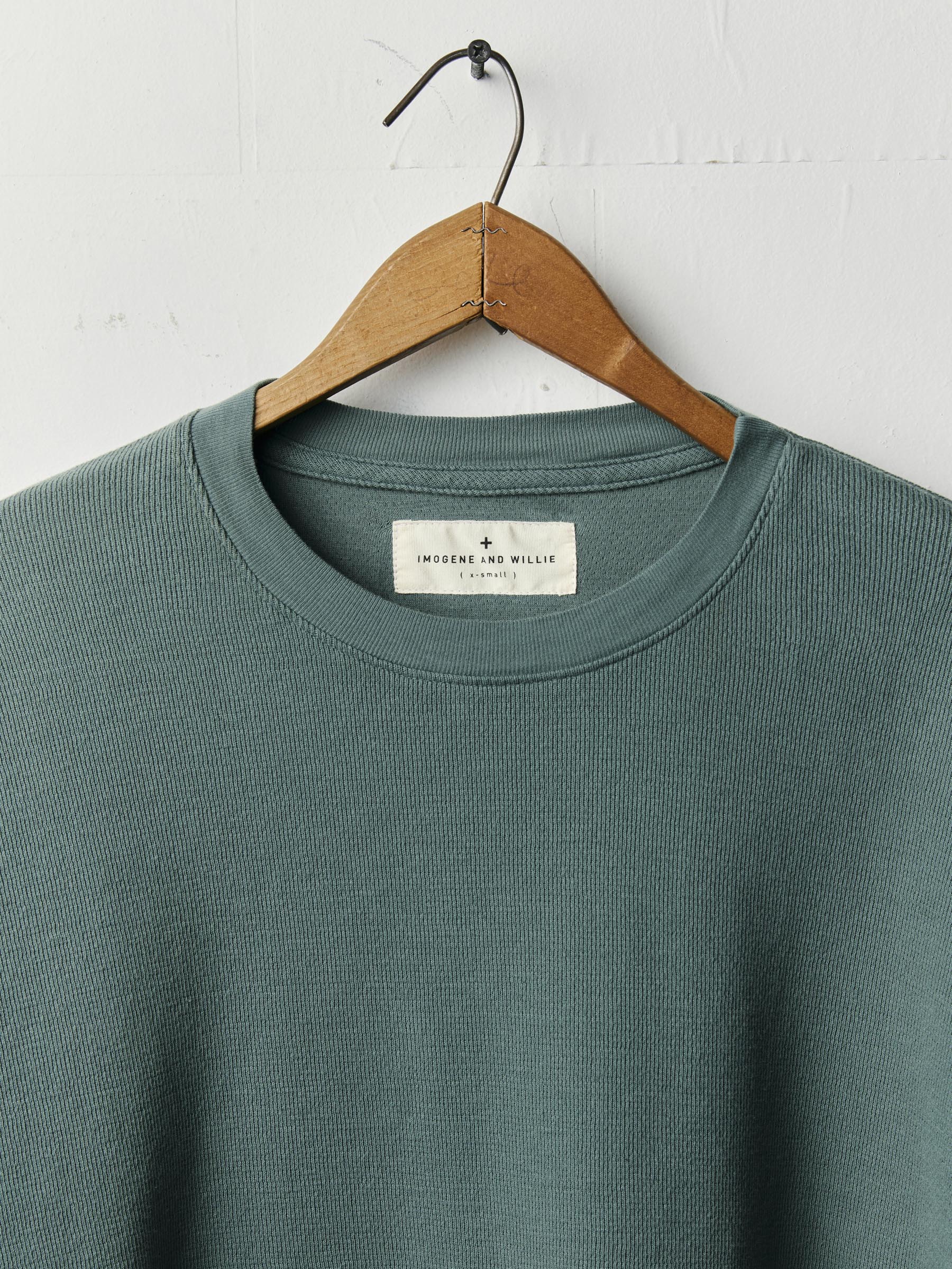 long sleeve midweight crew in spruce - Image 2