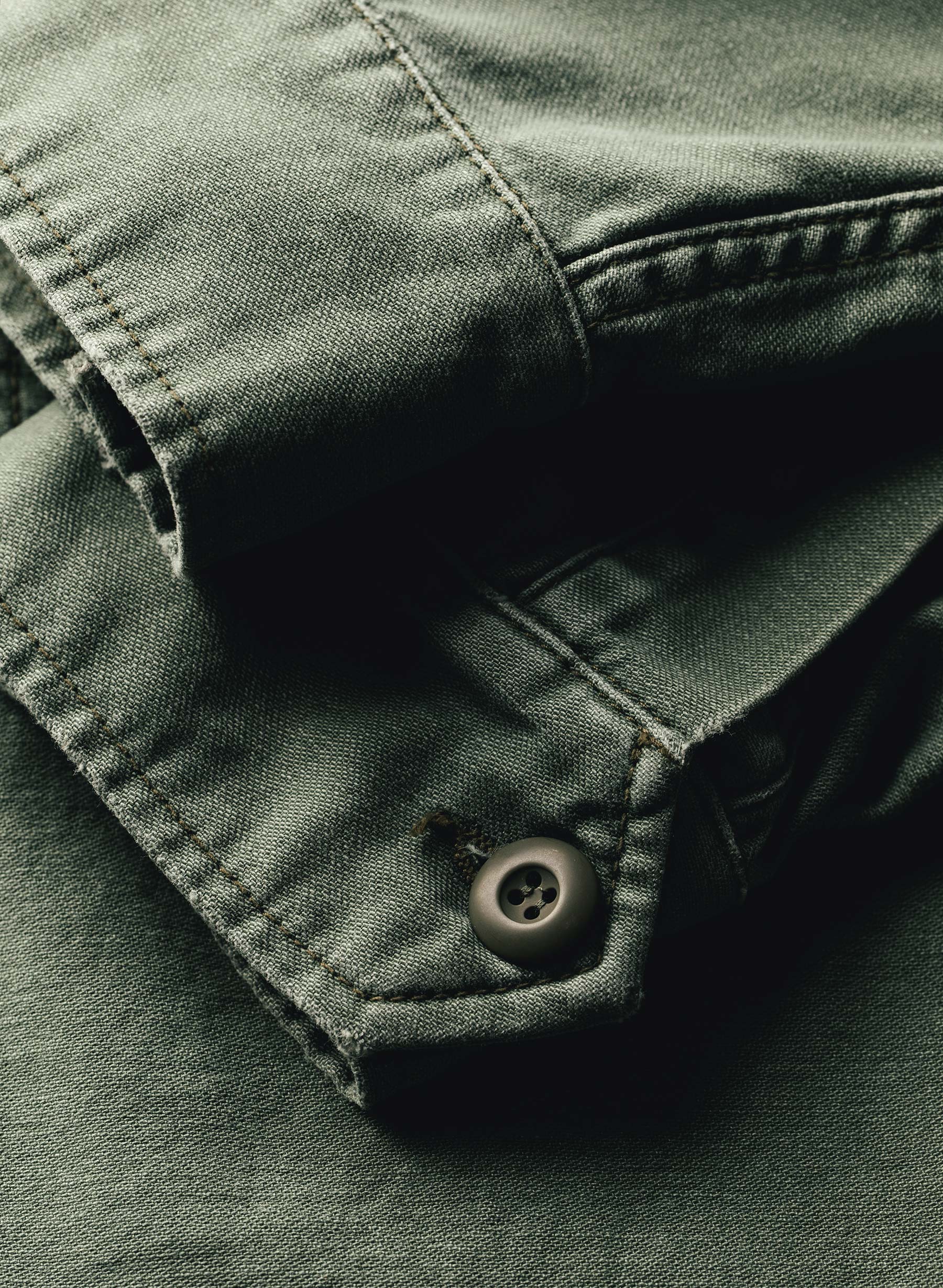military shirt jacket in fatigue green - Image 6
