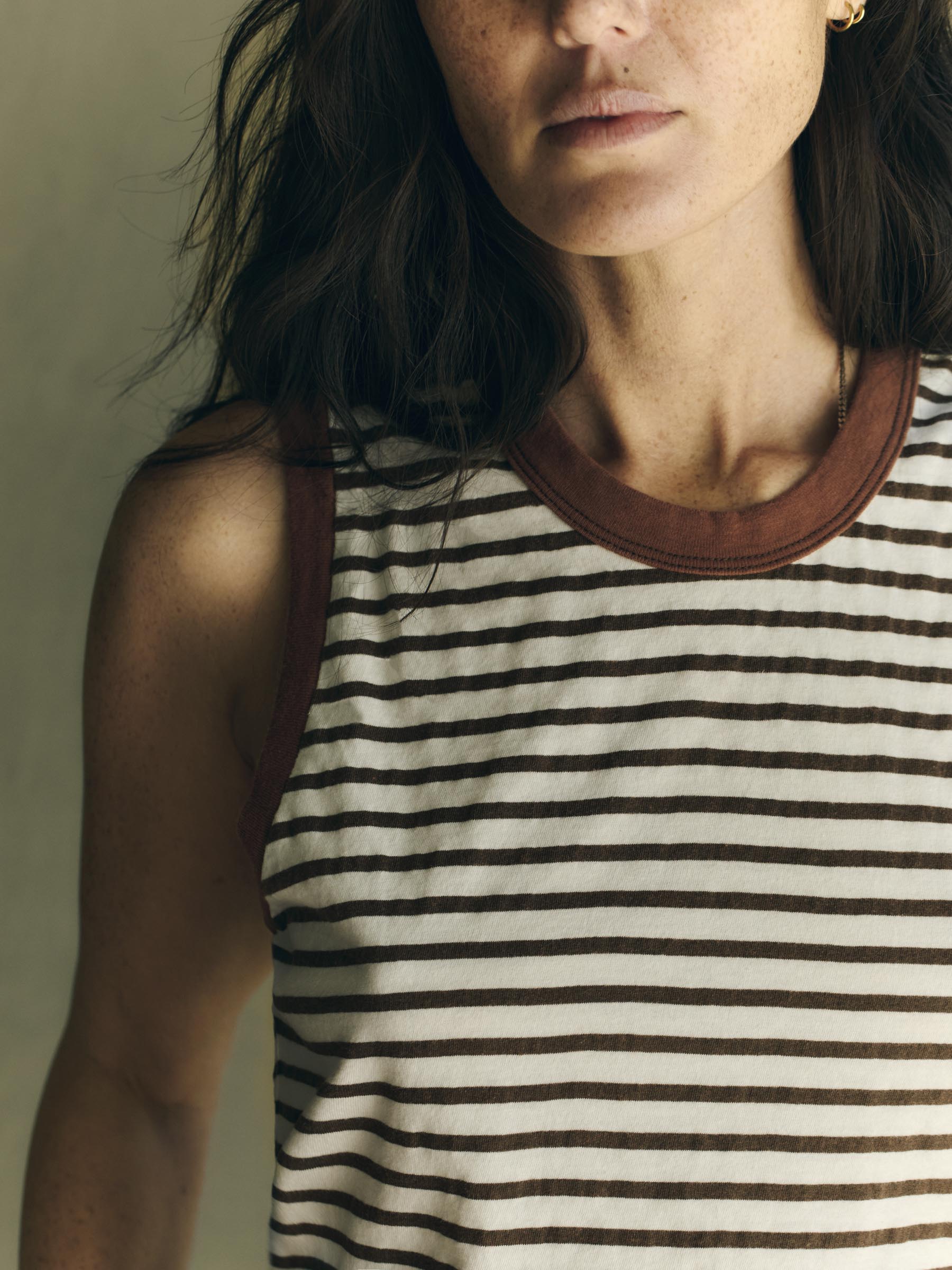 muscle tank in brown stripe - Image 6