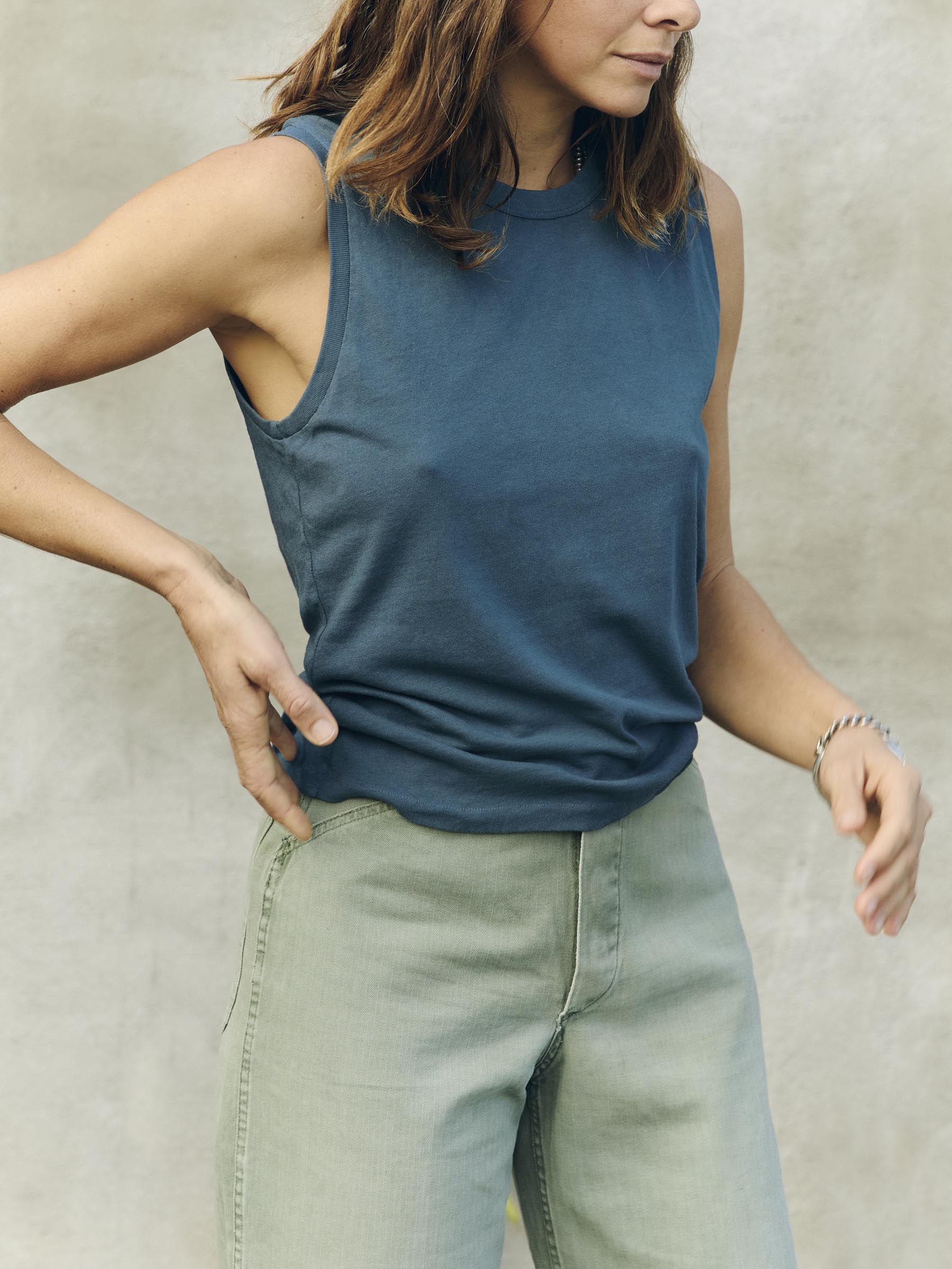 muscle tank in slate blue - Image 3