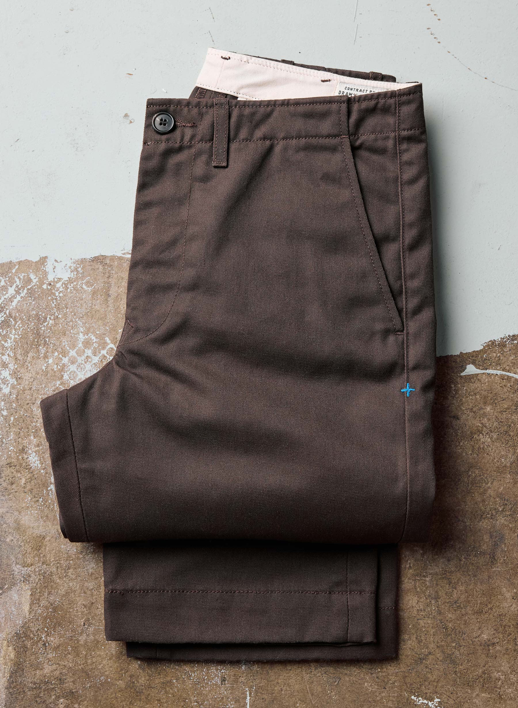oceanside relaxed pant in brown - Image 10