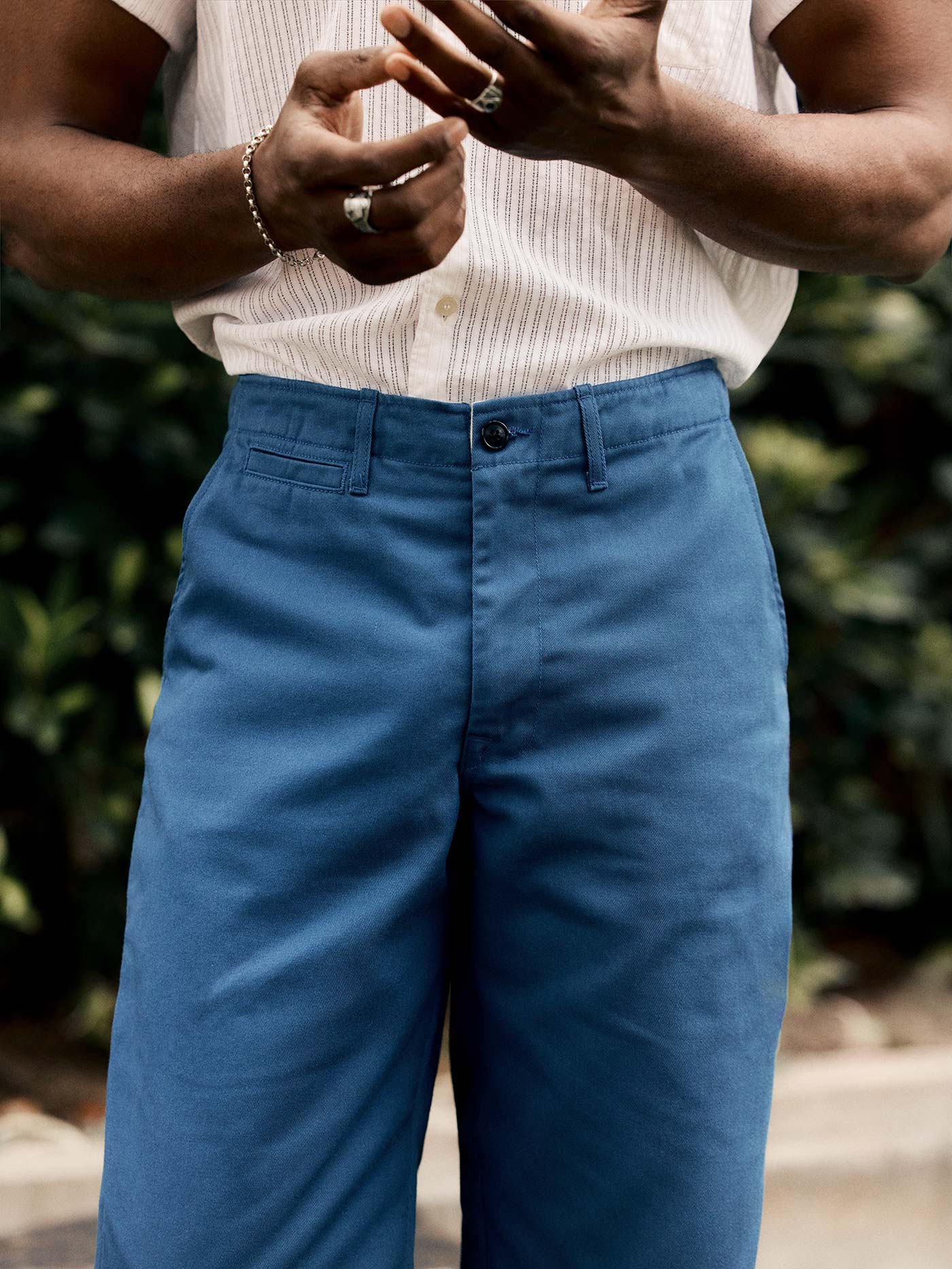 oceanside relaxed pant in postman blue - Image 10