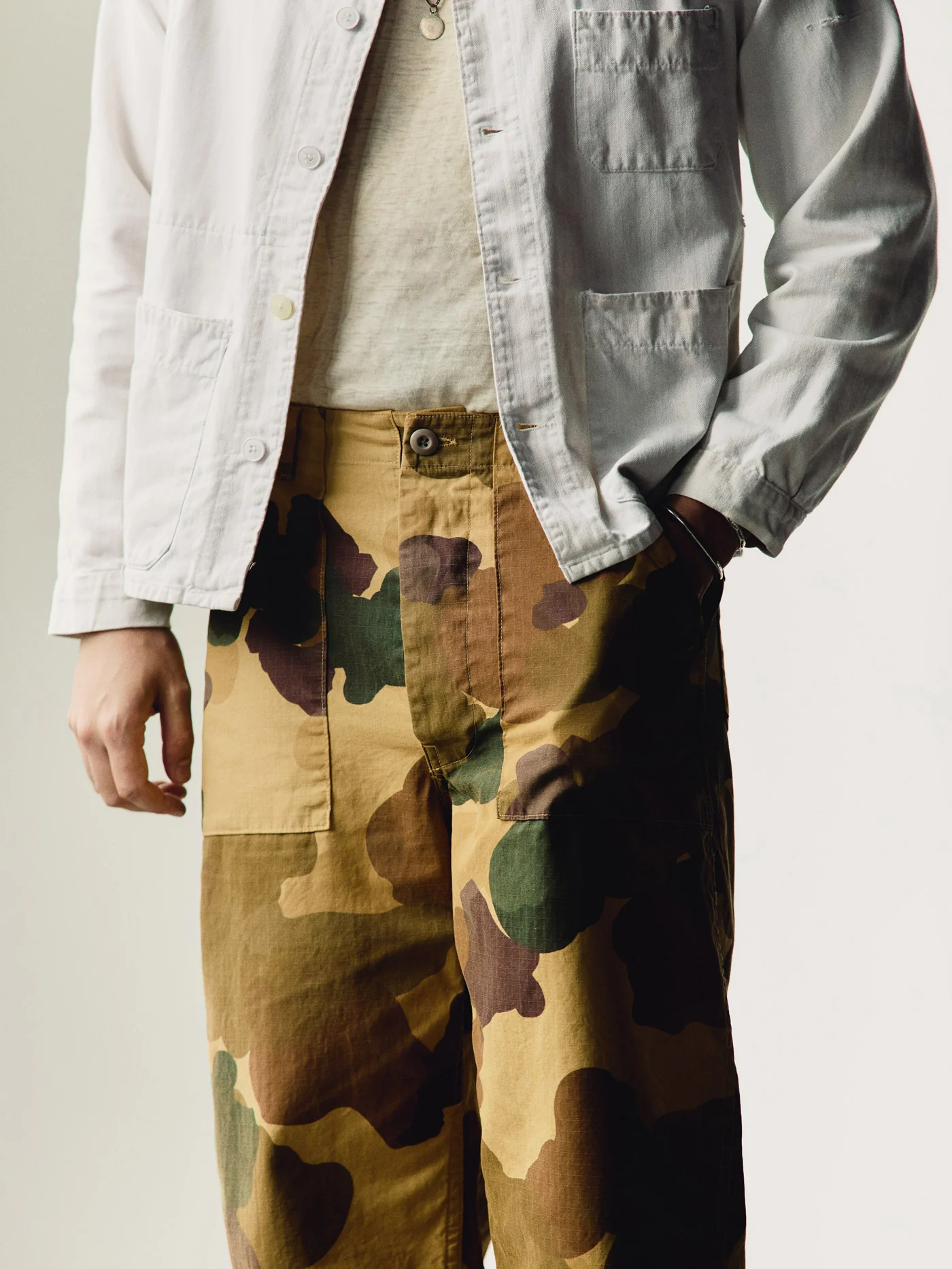 oliver military trouser in painted camo - Image 2