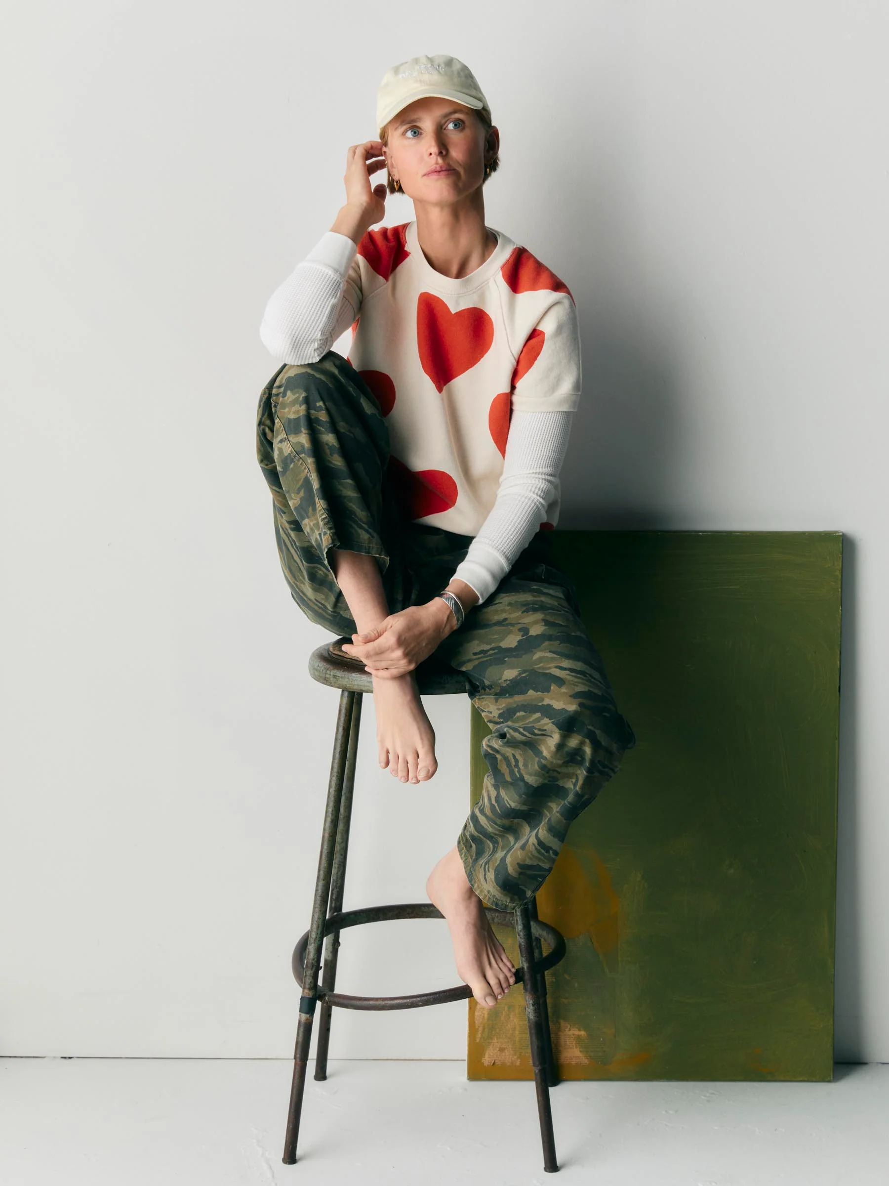 s/s "hearts all over" raglan sweatshirt - Image 4