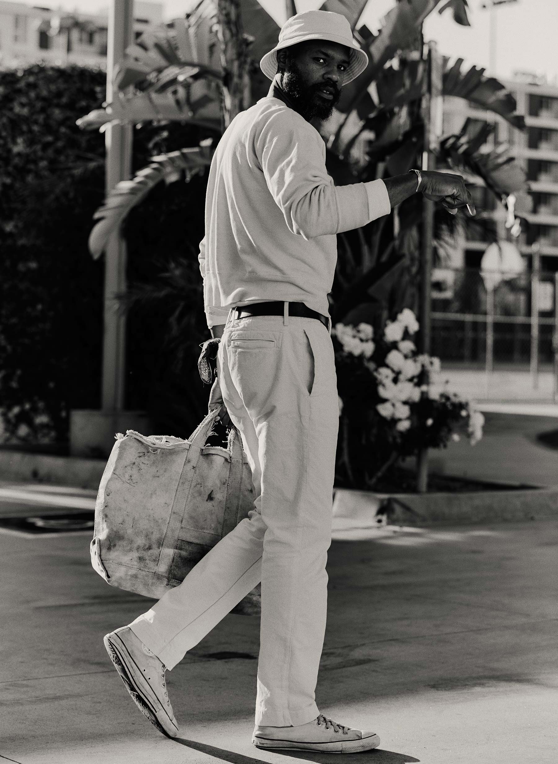 the all american chino in natural - Image 7