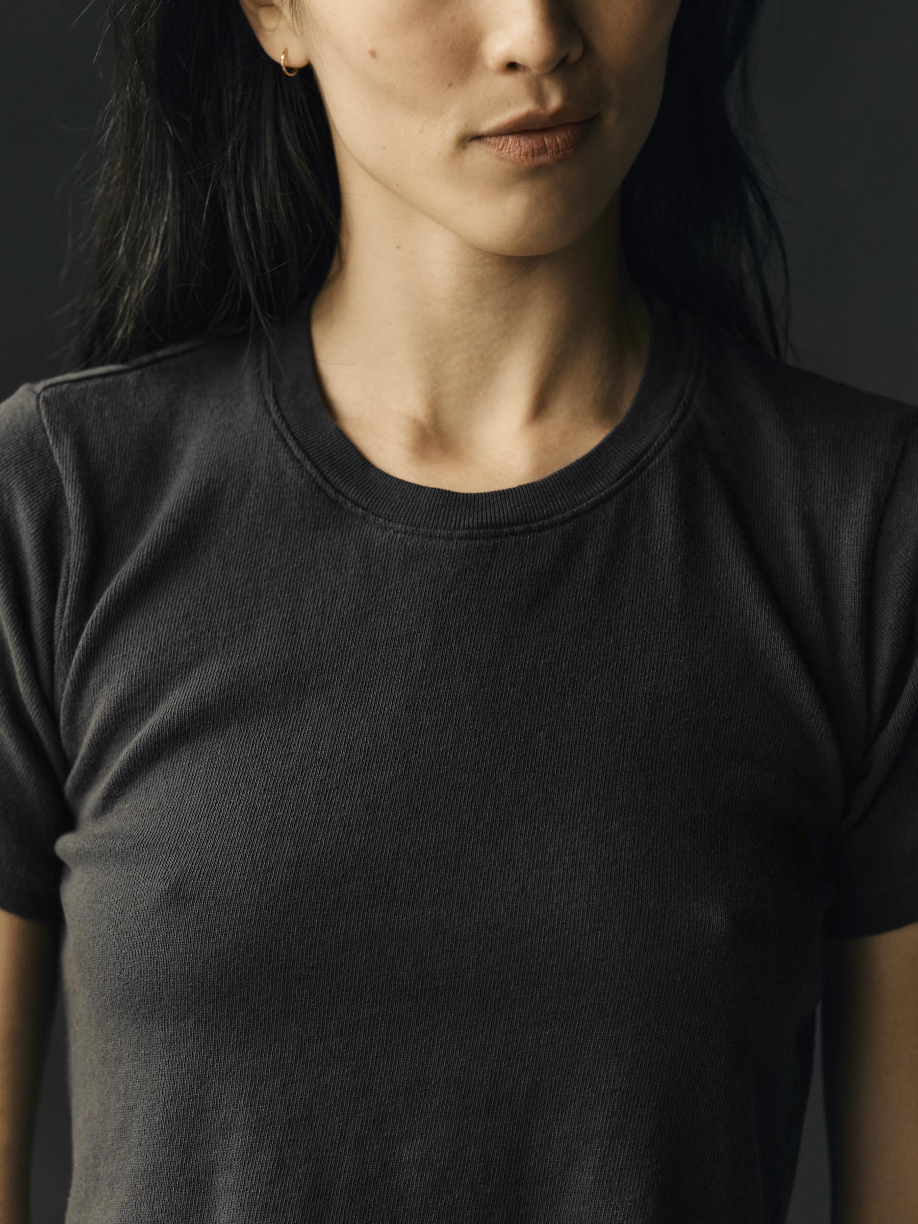 the baby tee in faded black - Image 3