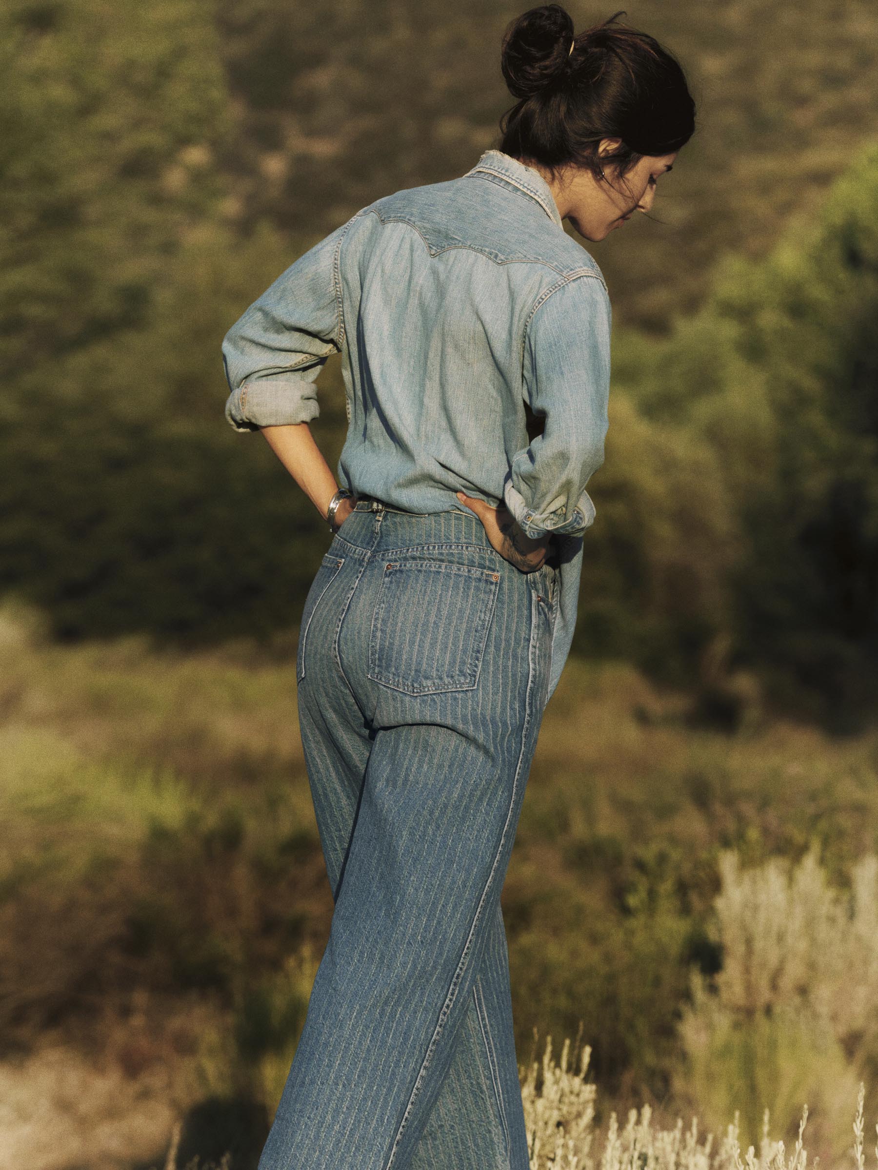 buckleback jean in washed indigo stripe - Image 5