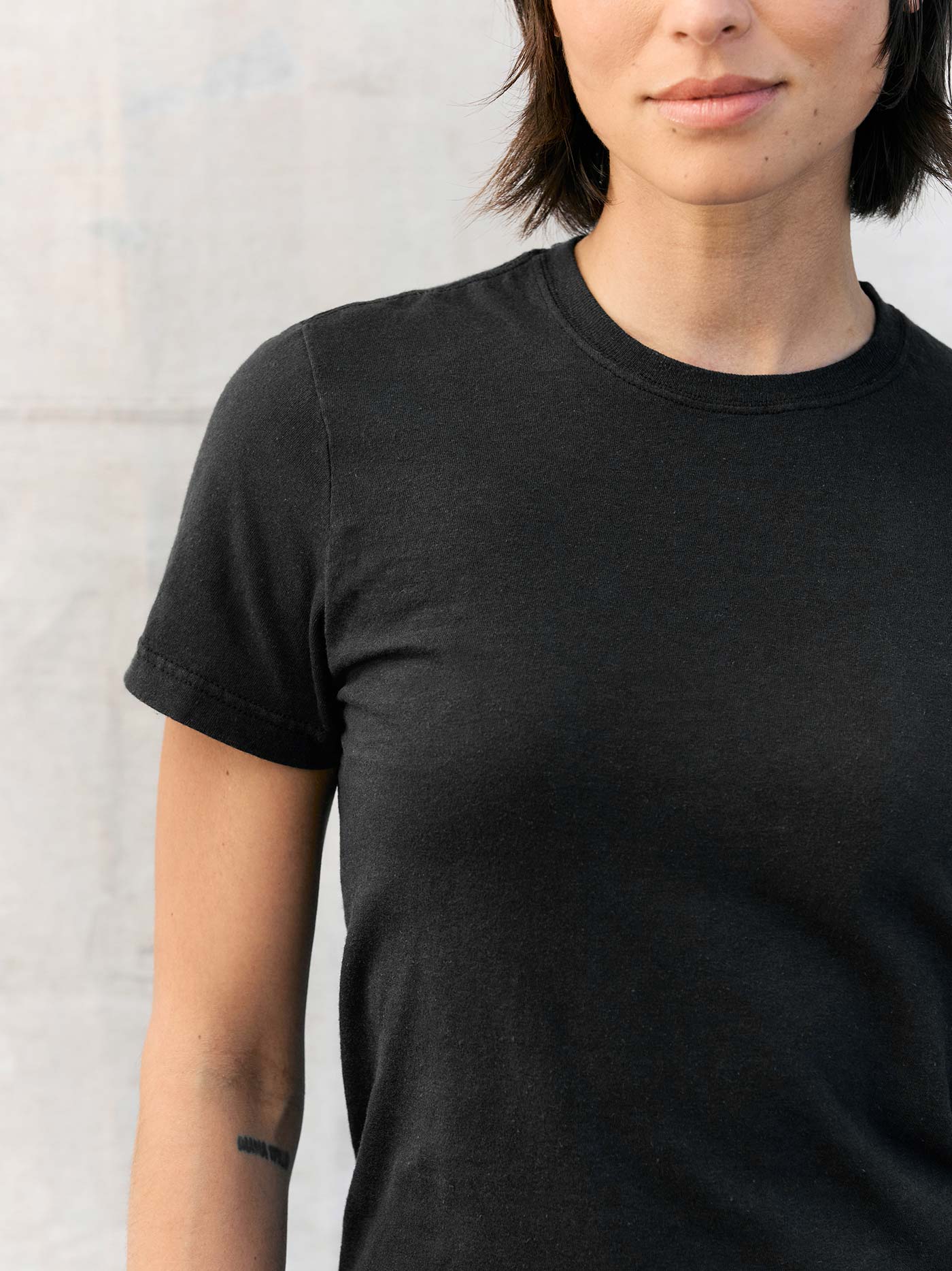 the cotton project tee in faded black - Image 4