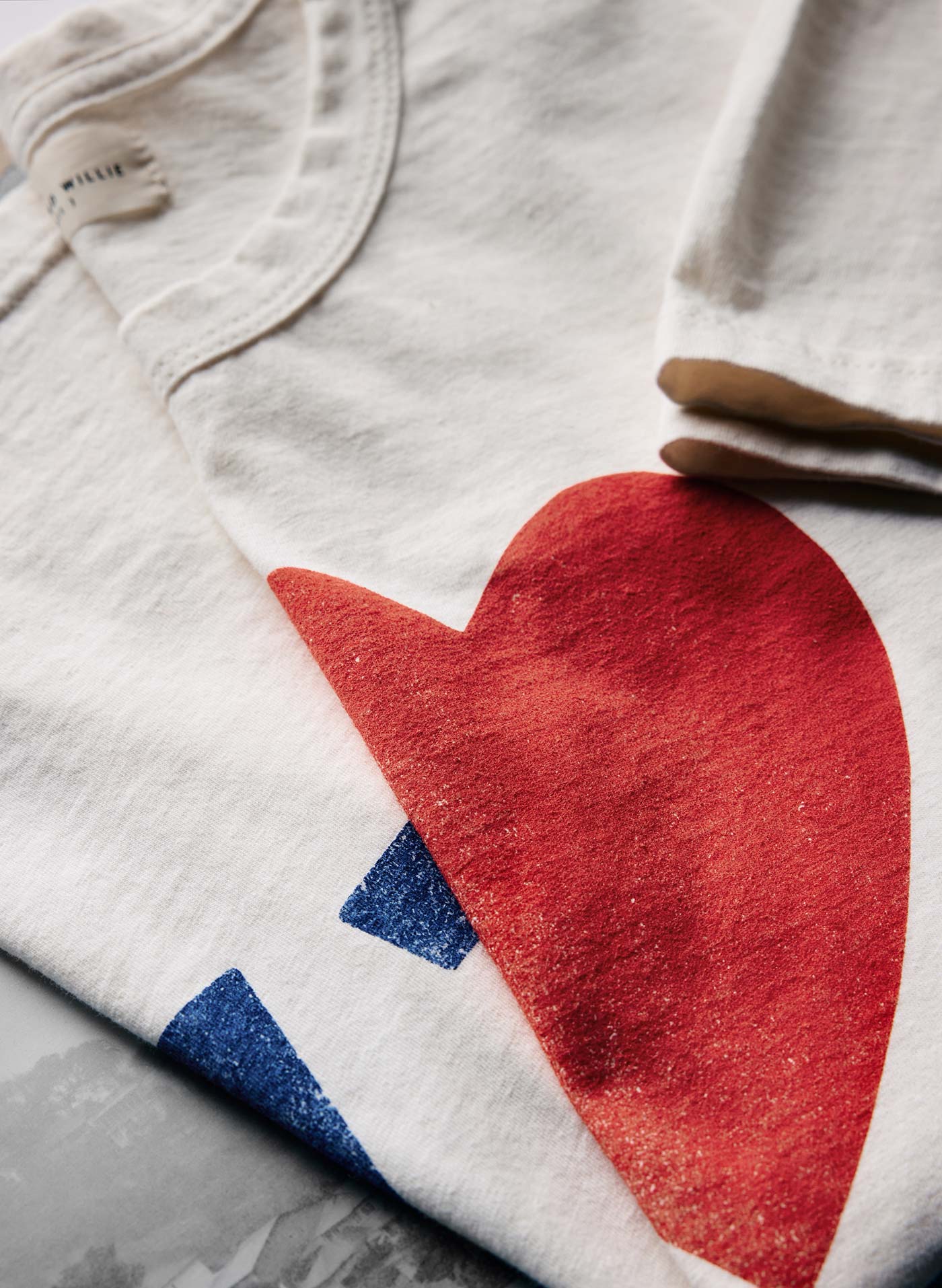 the "I ❤️ LA" tee - Image 9