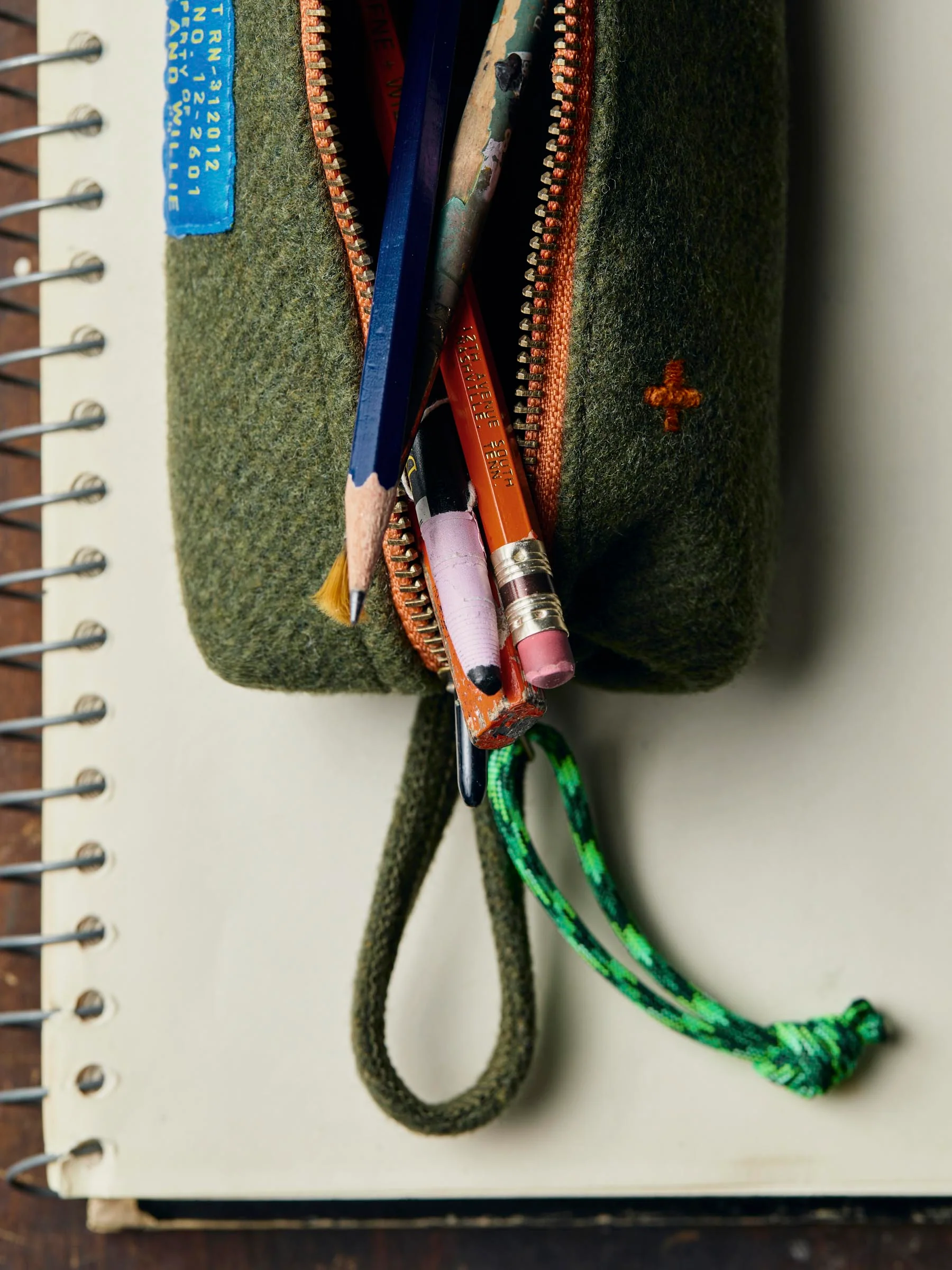 the i+w pencil bag in wool - Image 4