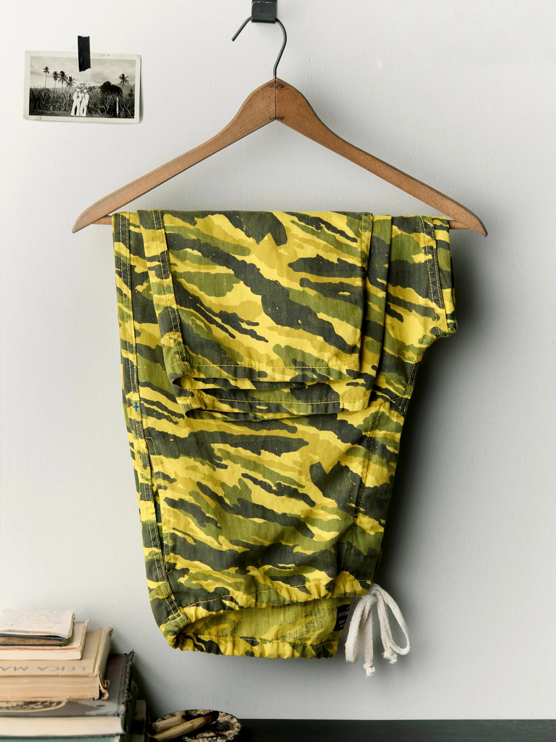 the lounge pant in brushstroke camo - Image 4