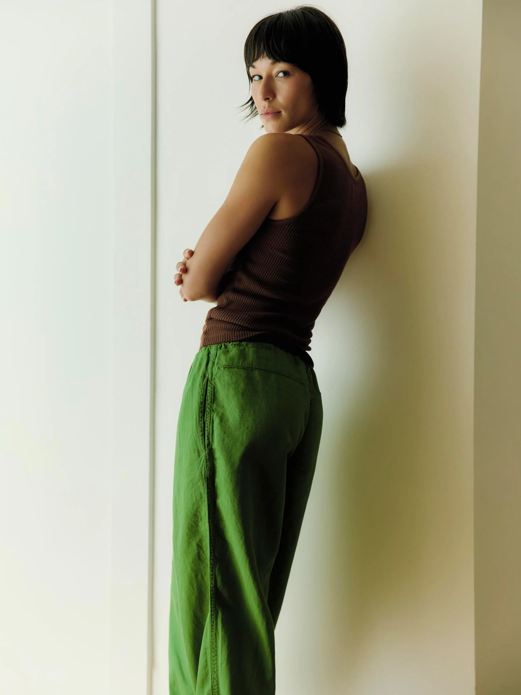 the lounge pant in fern green - Image 8