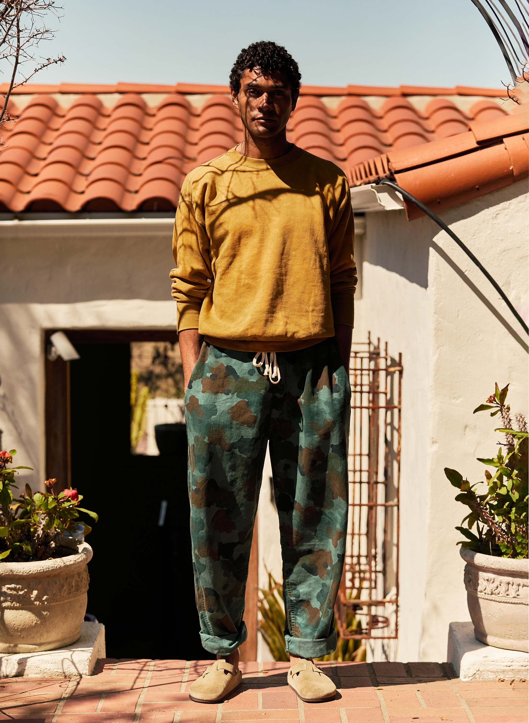 the lounge pant in painted camo - Image 8