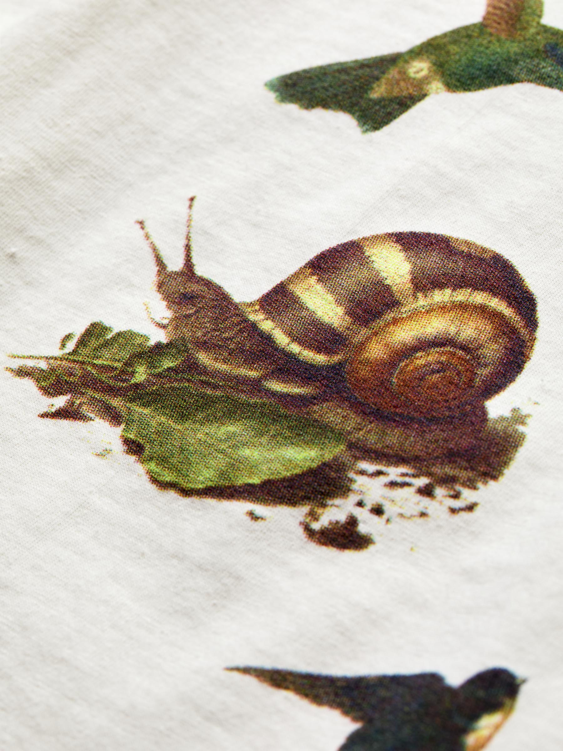 the "love your neighbors" tee - Image 5