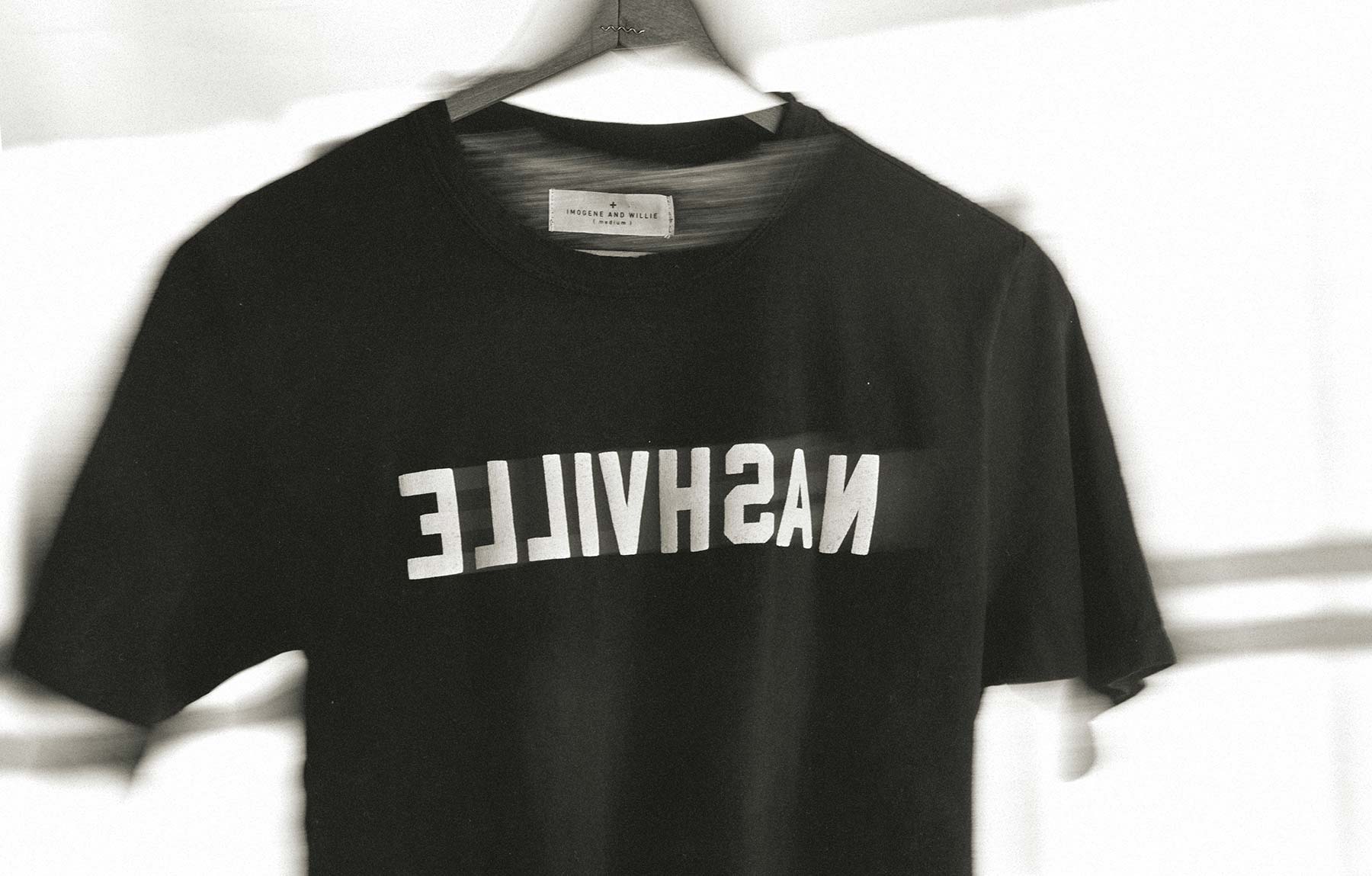 the "nashville" tee in black - Image 8