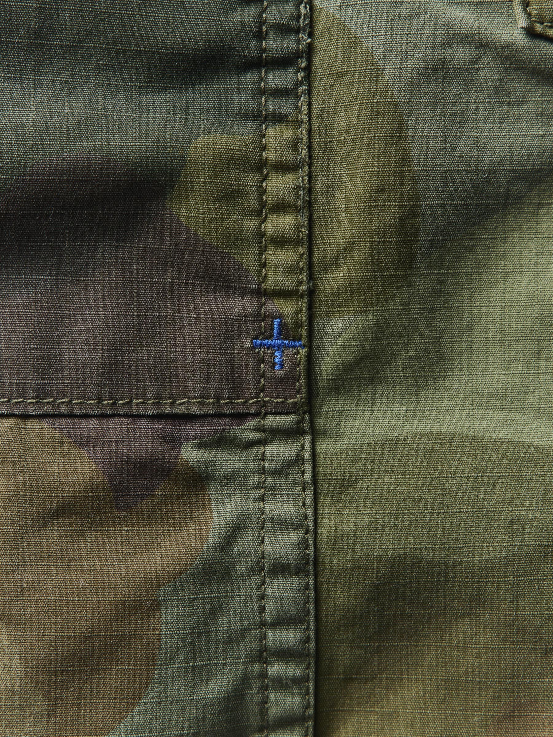 the ripstop fatigue short in painted camo - Image 10