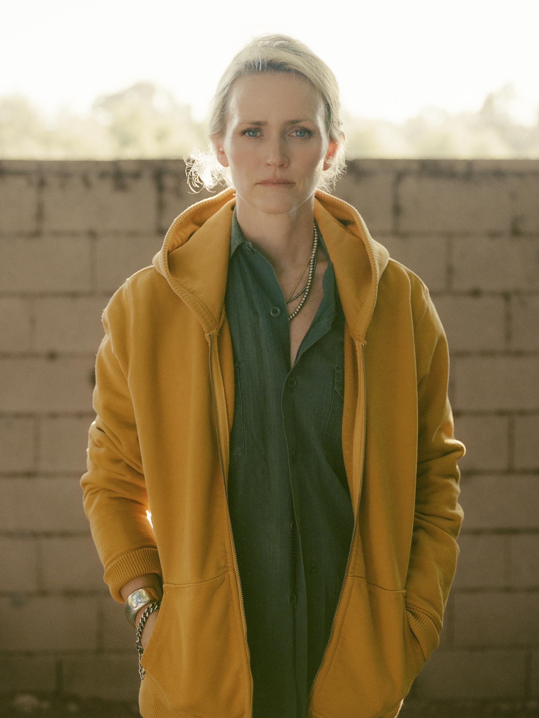 the standard zip sweatshirt in amber - Image 4