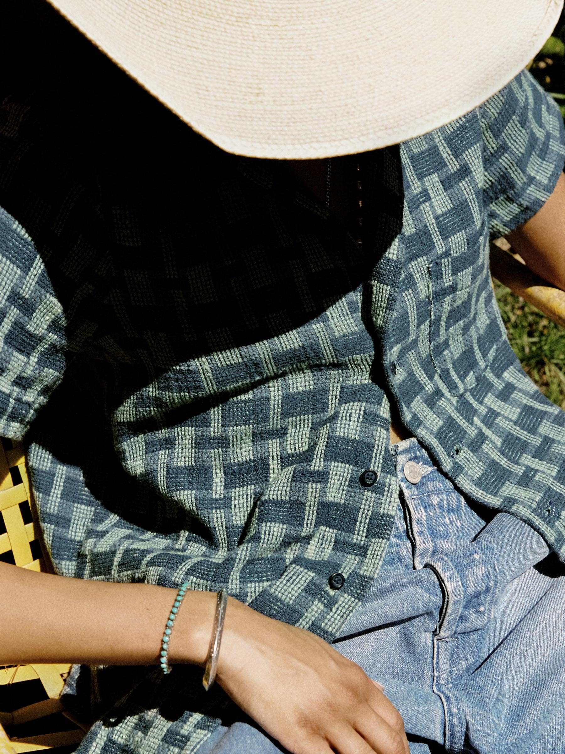 the sunfair shirt in open knit indigo - Image 3