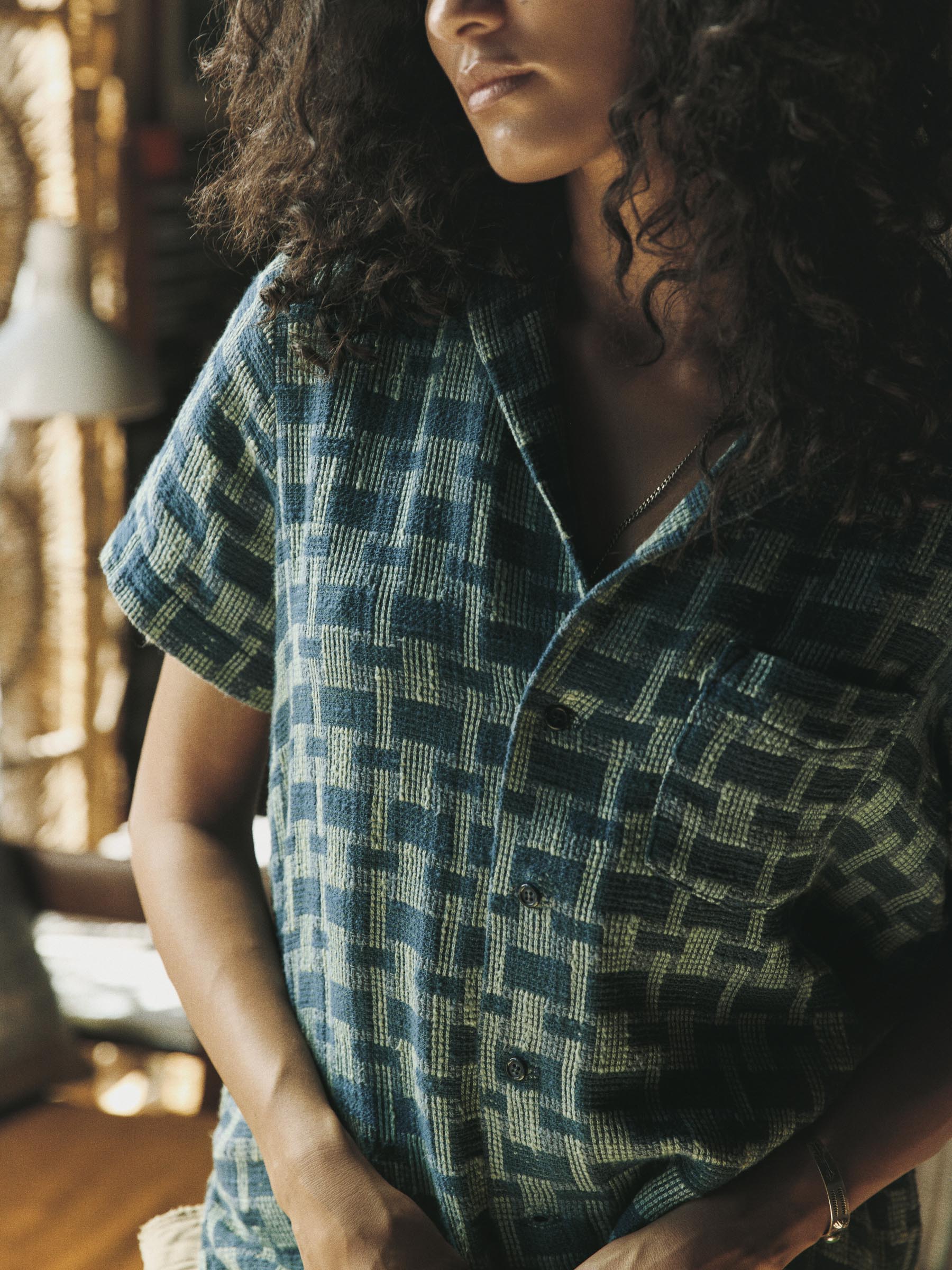 the sunfair shirt in open knit indigo - Image 6