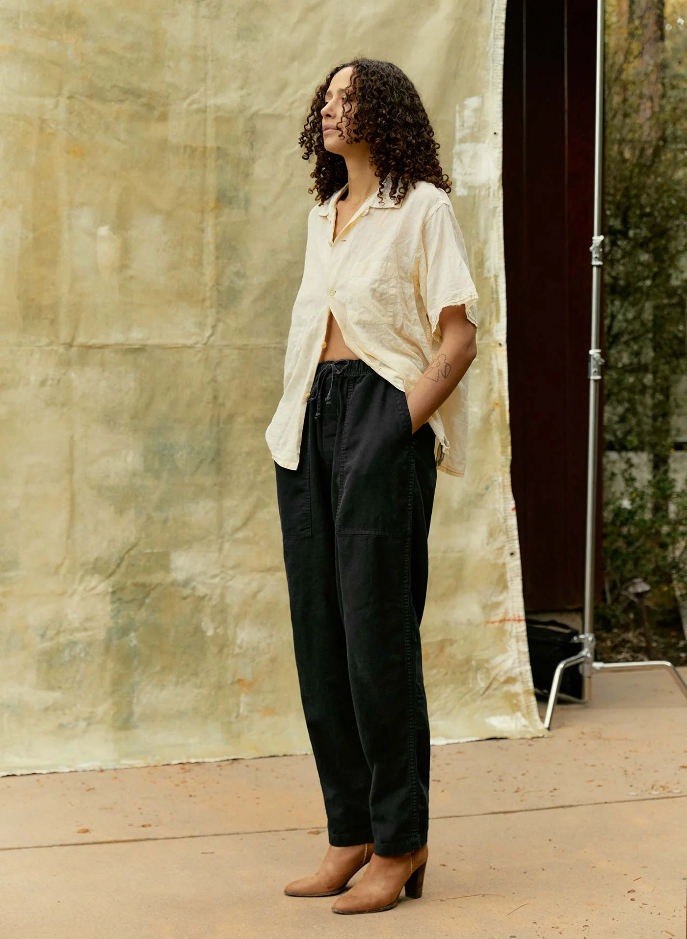 the ventura chore pant in faded black - Image 10