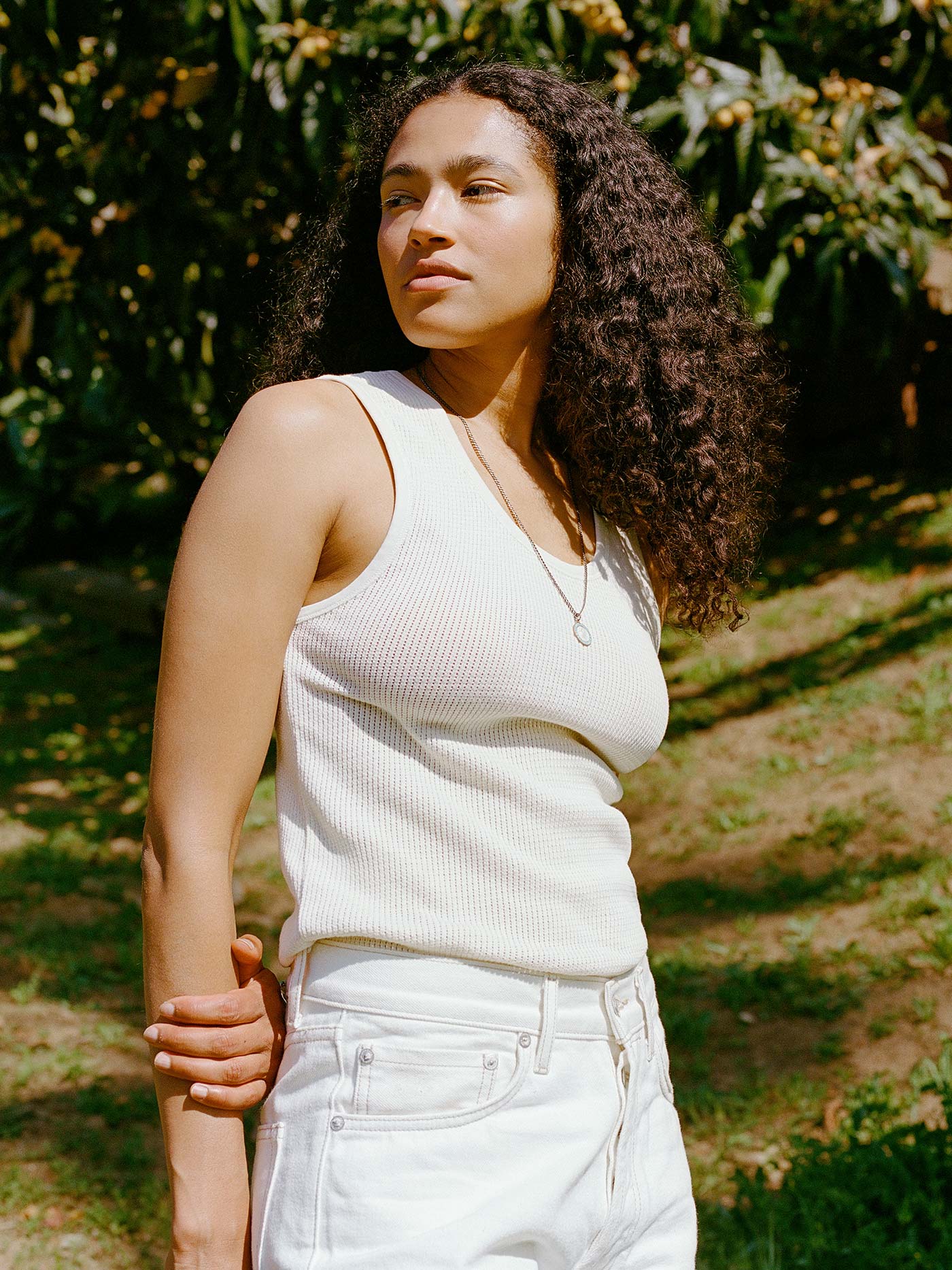 the vintage tank in open knit white - Image 7