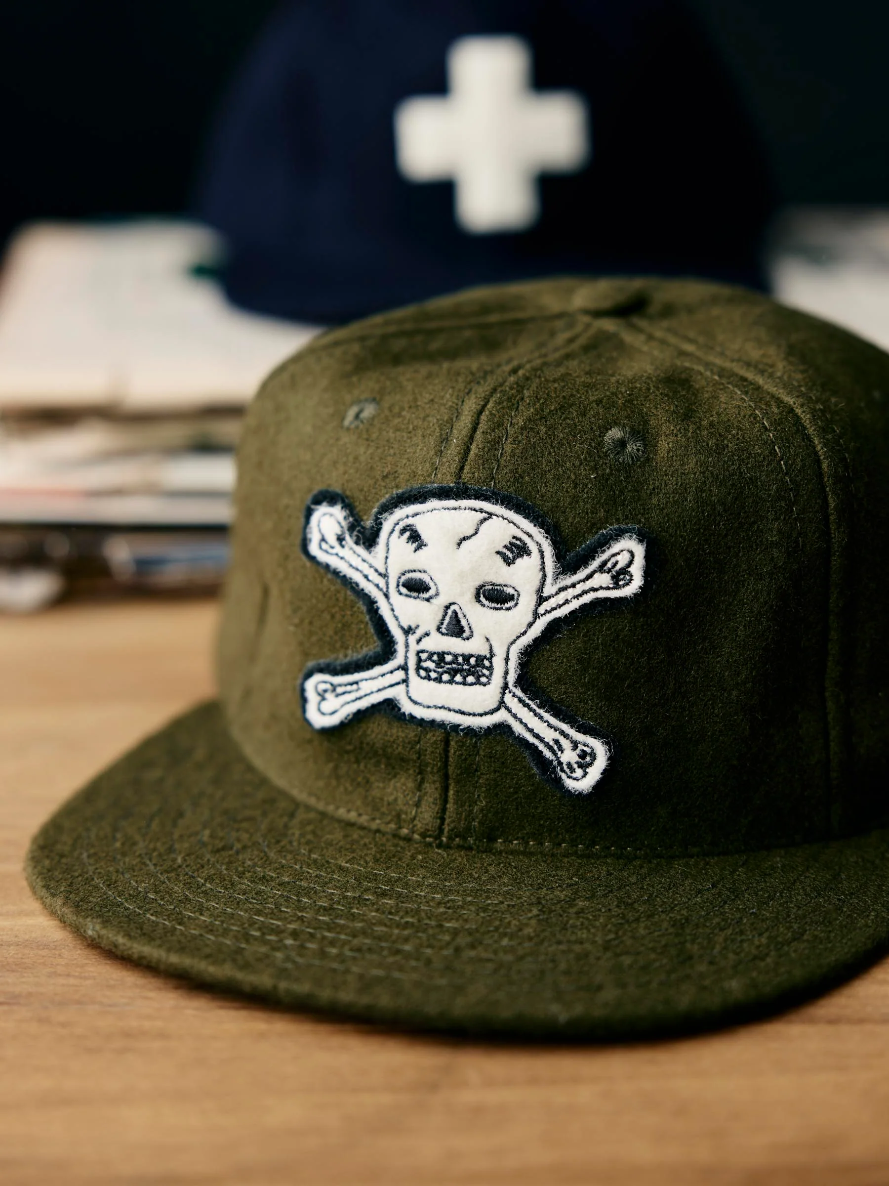 the wool "hellcats" cap in olive - Image 6