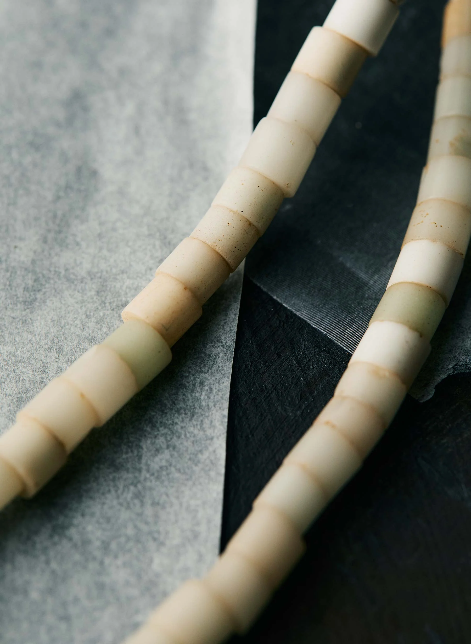 vintage white trade bead necklace - Image 4
