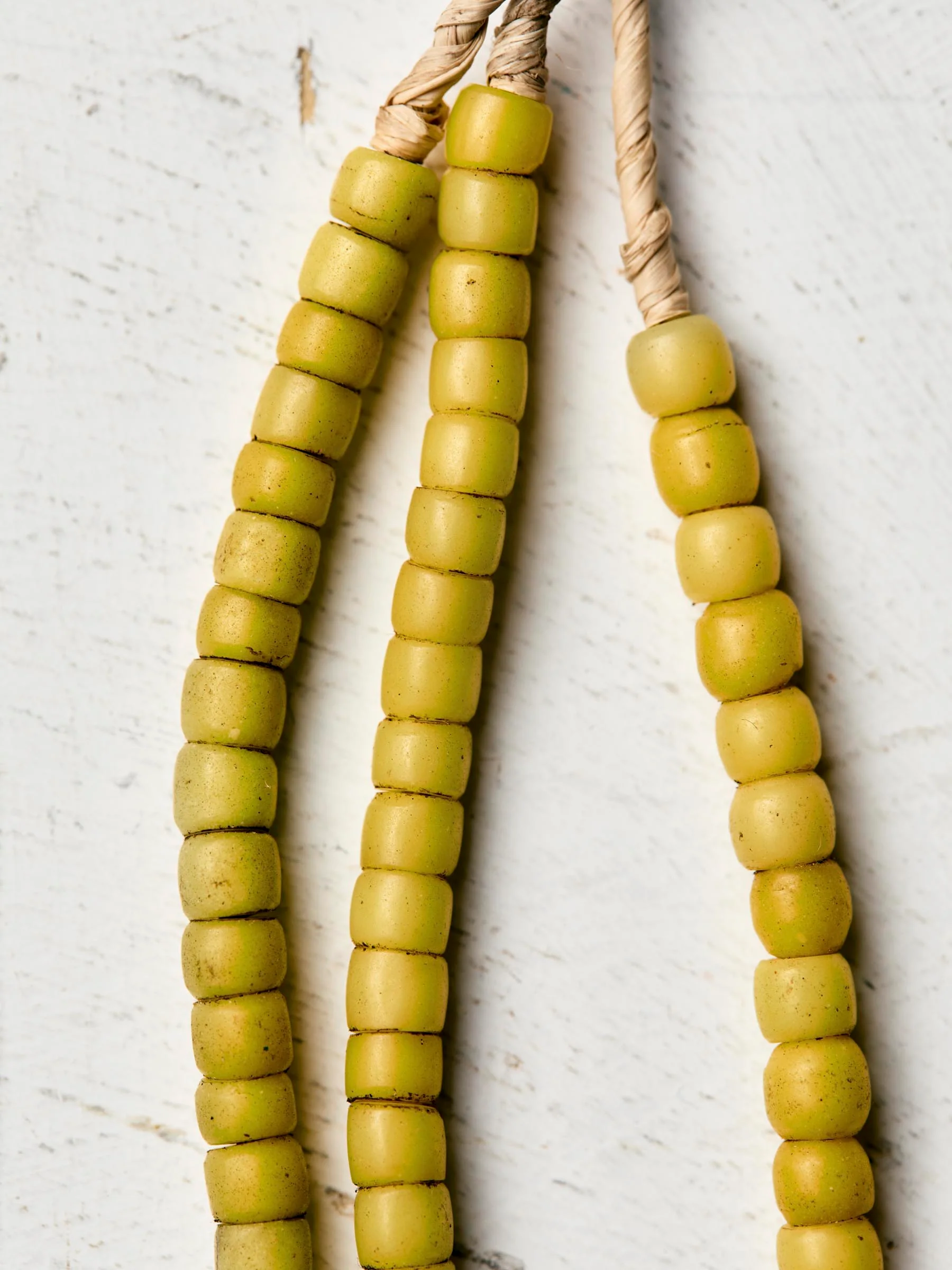 vintage yellow trade bead necklace - Image 4