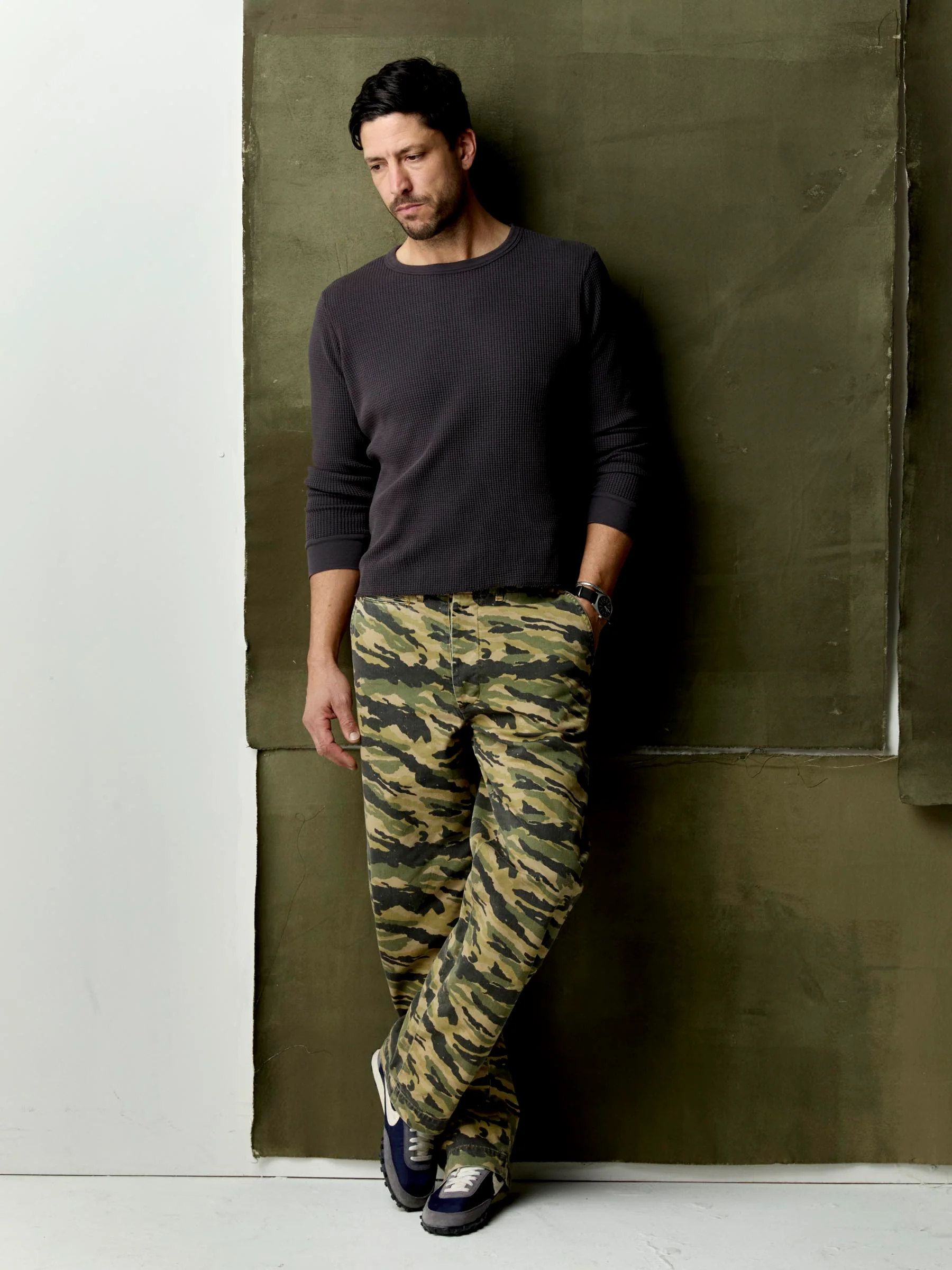 wilkison trouser in brushstroke camo - Image 5