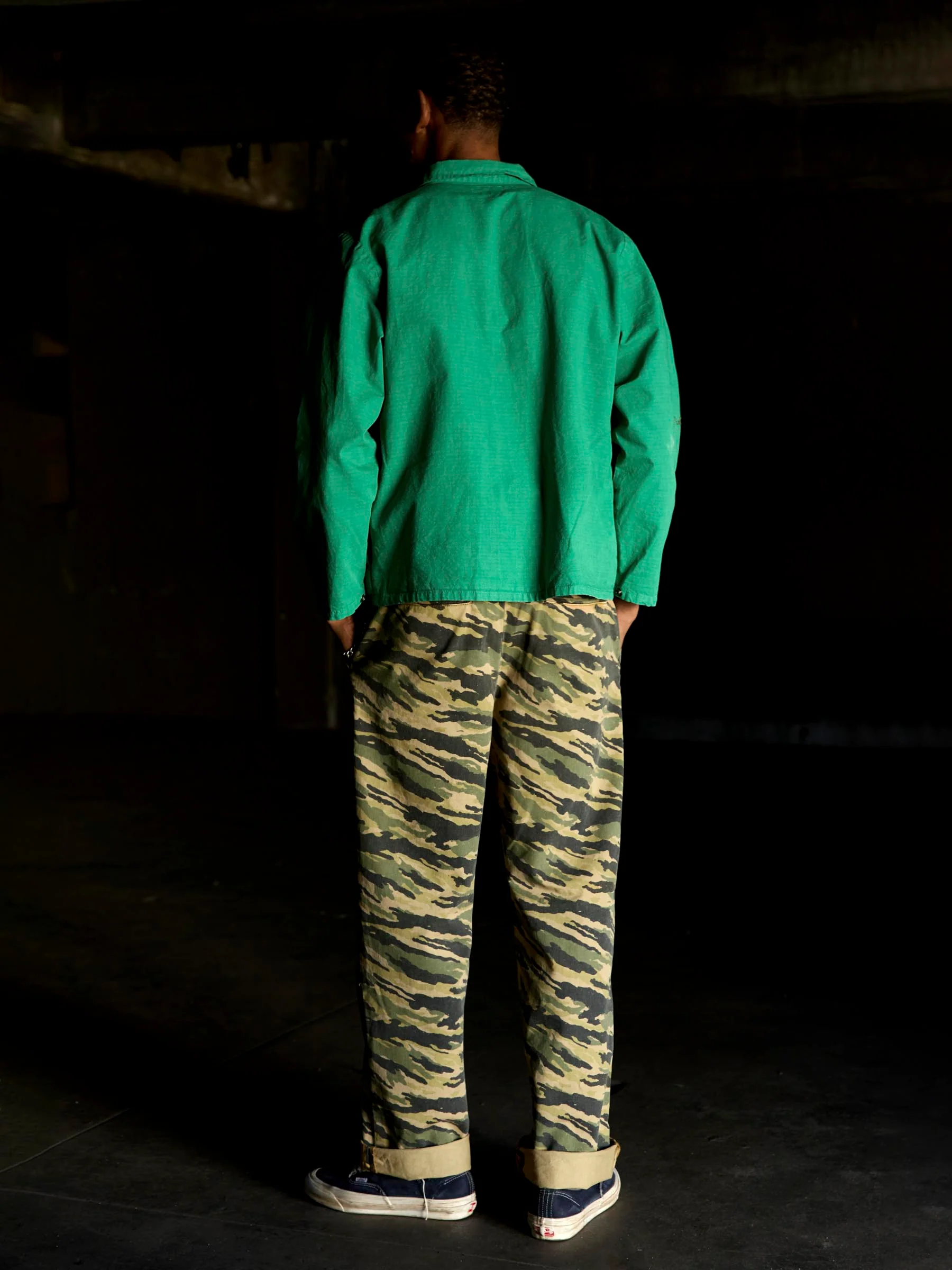 wilkison trouser in brushstroke camo - Image 7